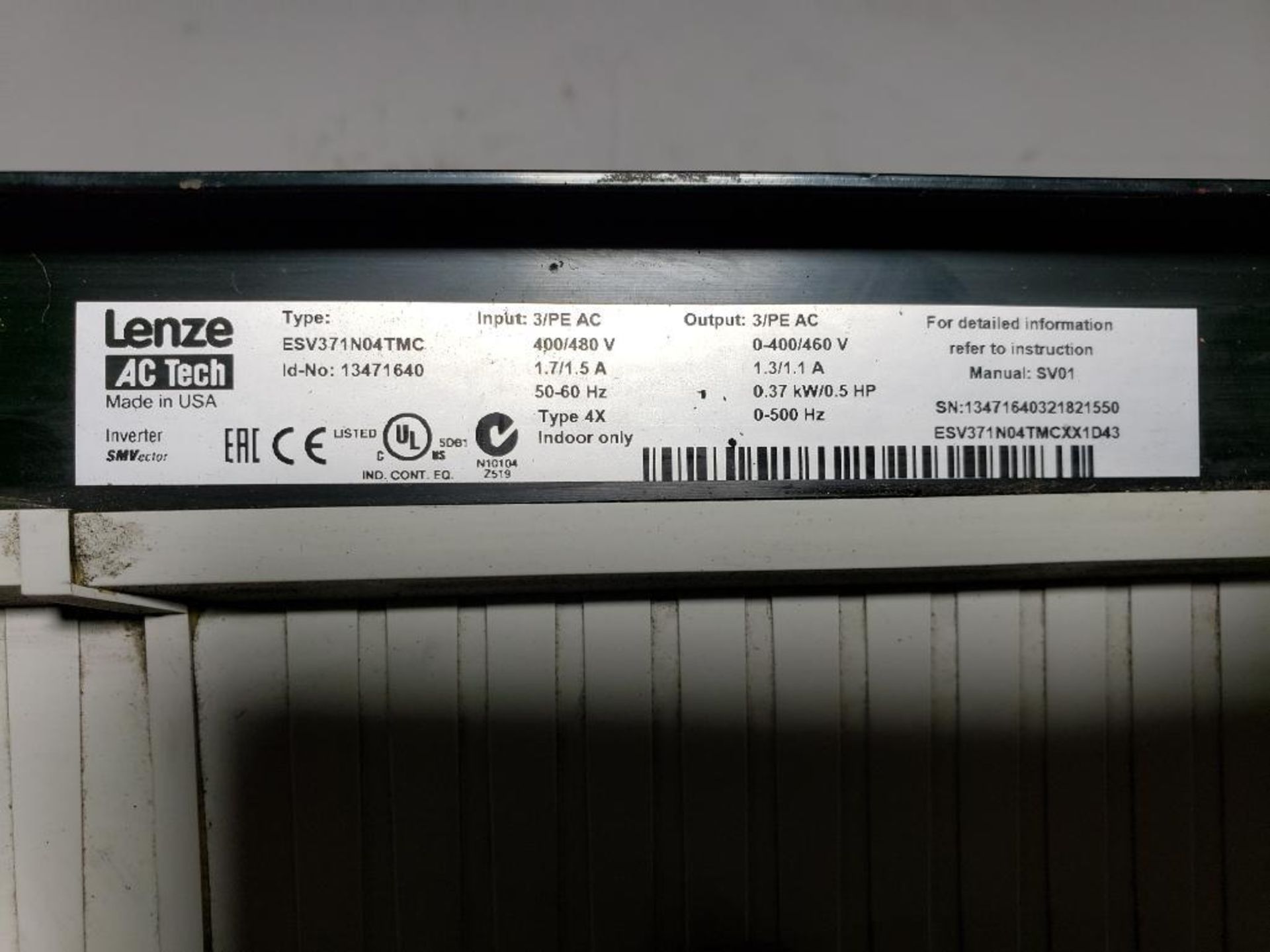 Lenze AC Tech SMVector drive. Part number ESV371N04TMC. - Image 3 of 4