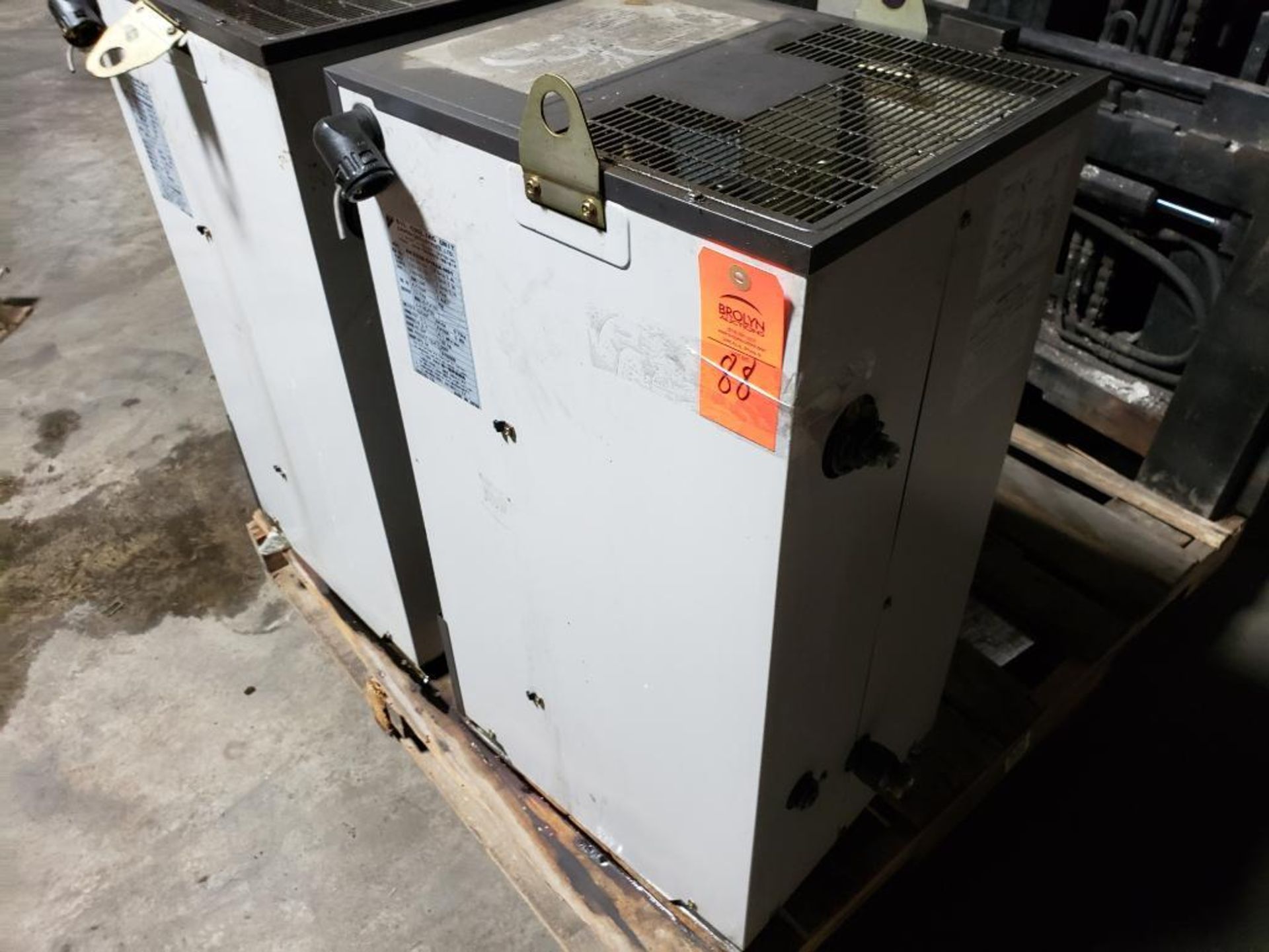 Daikin oil cooling unit. Model AKZ328-D184A-N01.