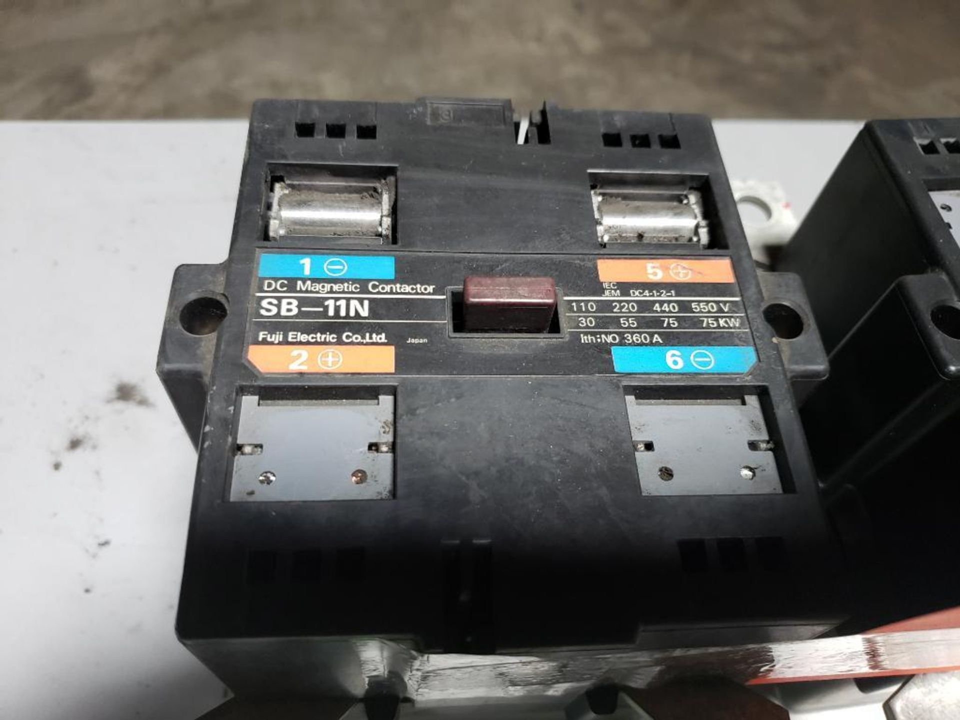 Qty 2 - Fuji contactor. Part number SB-11N. - Image 2 of 4