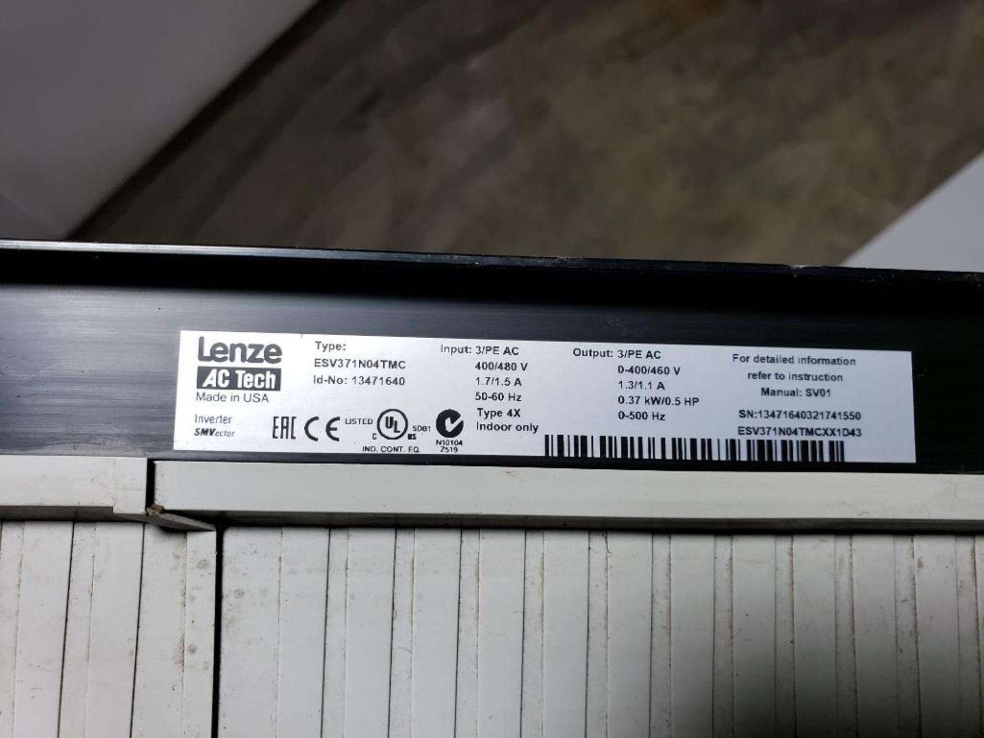 Lenze AC Tech SMVector drive. Part number ESV371N04TMC. - Image 3 of 3