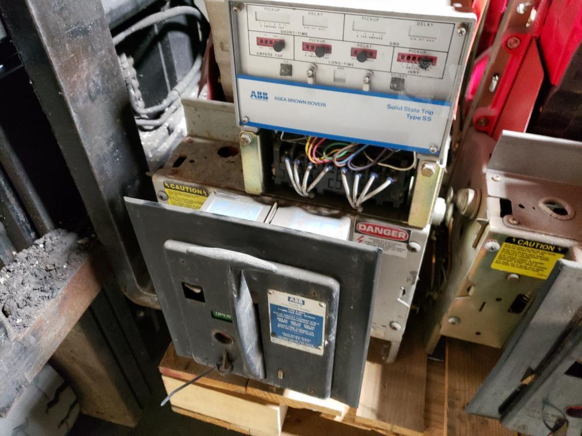 600 amp ABB power circuit breaker. Type K600S.