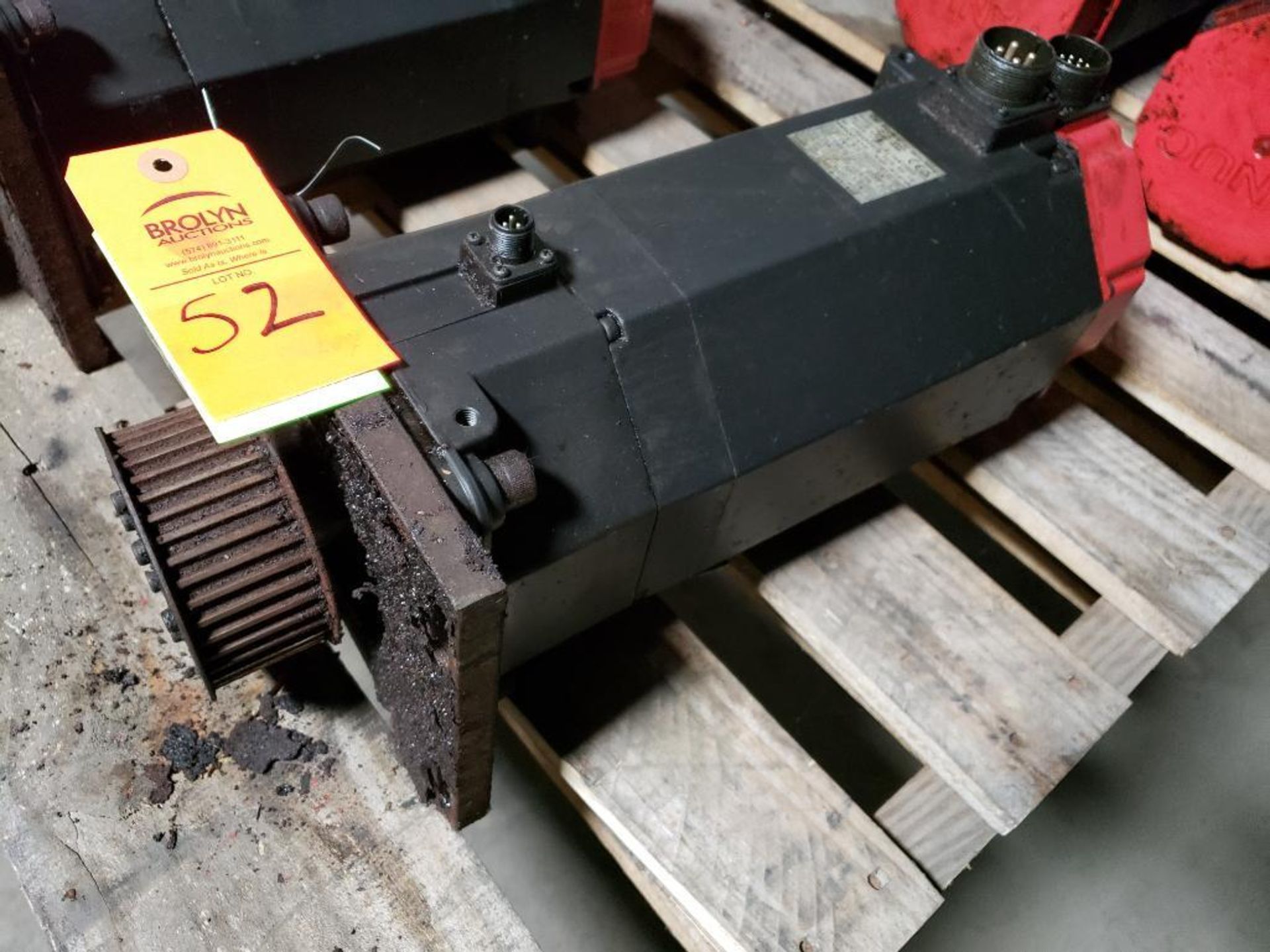 Fanuc AC servo motor. Part number A06B-0147-B176.