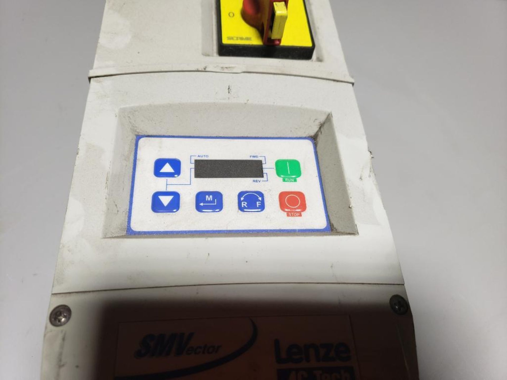Lenze AC Tech SMVector drive. Part number ESV371N04TMC. - Image 3 of 6
