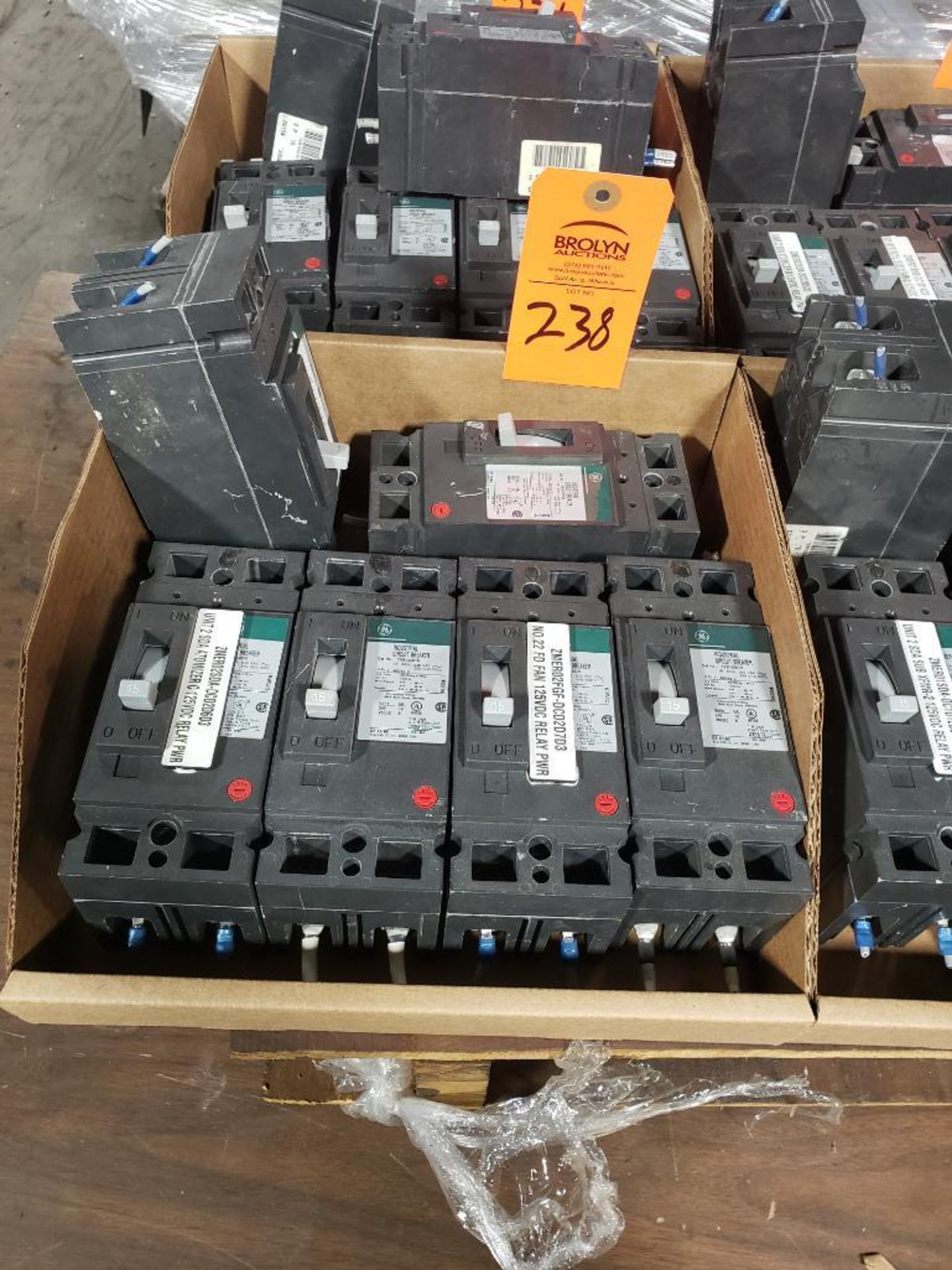 Qty 6 - GE molded case circuit breaker. Catalog TEB122015WL.