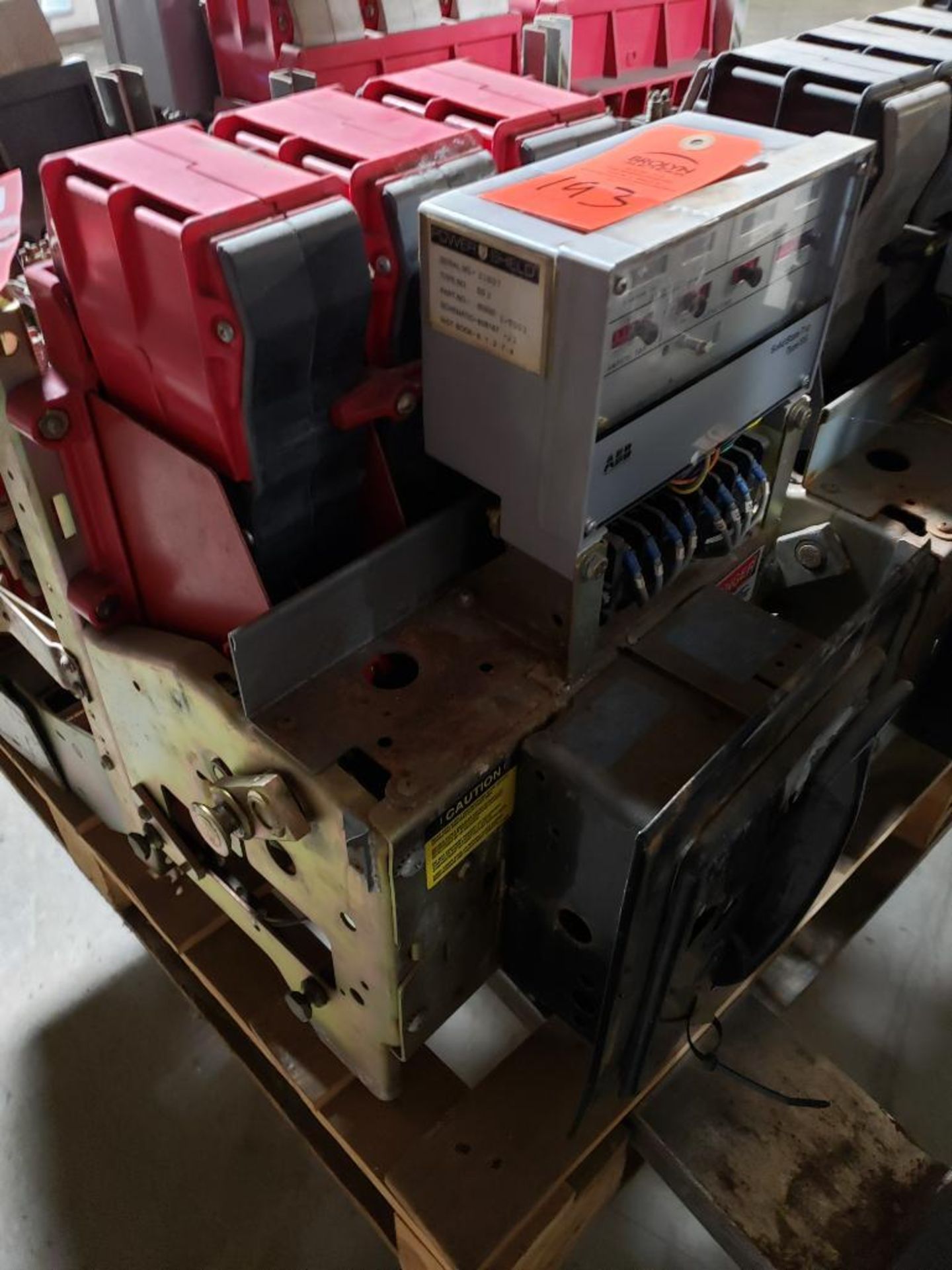 800 amp ABB power circuit breaker. Type K800S.