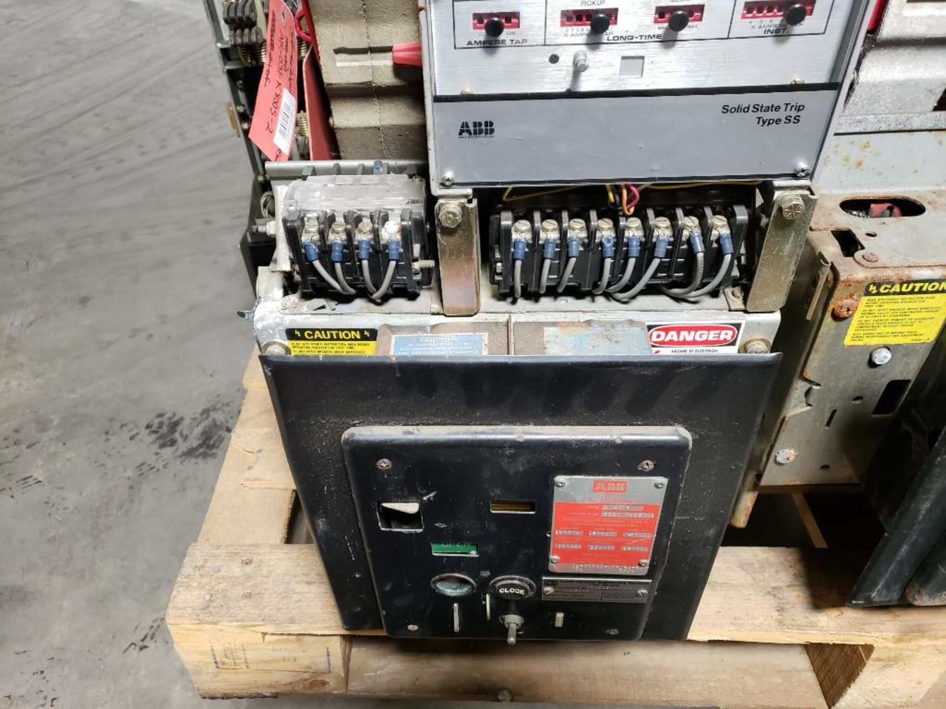 600 amp ABB K-line power circuit breaker. Type K-600S.