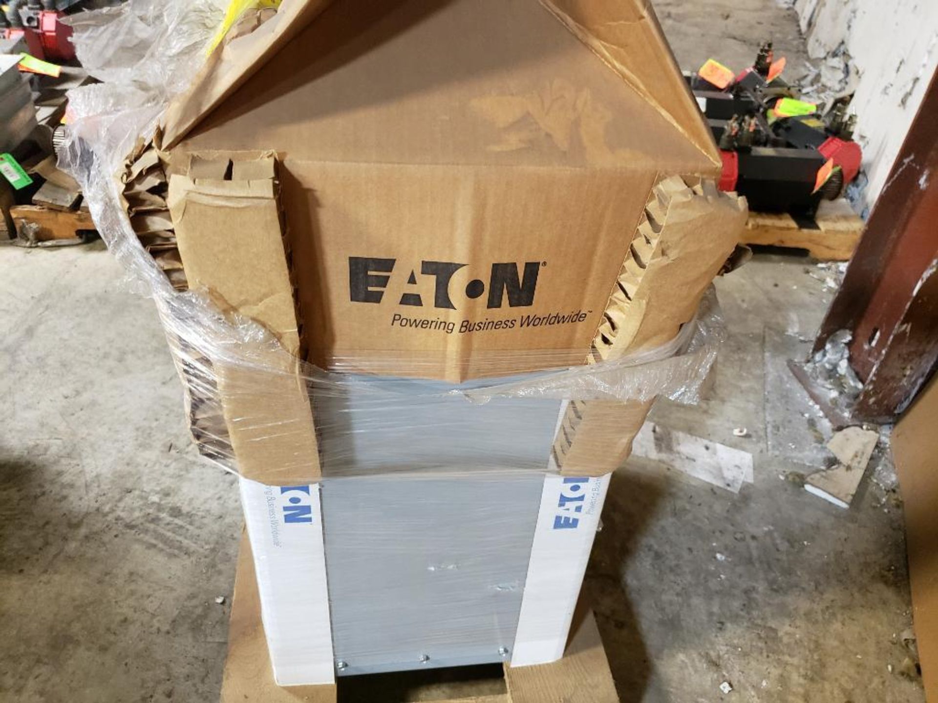 45kVa Eaton transformer. New. Catalog V24M48T45EE. - Image 3 of 5