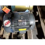 3HP ABB inverter duty induction motor 5VE 213TTFS6076ER. 6-poles, 230/460V, 1174RPM, 213TC-Frame.
