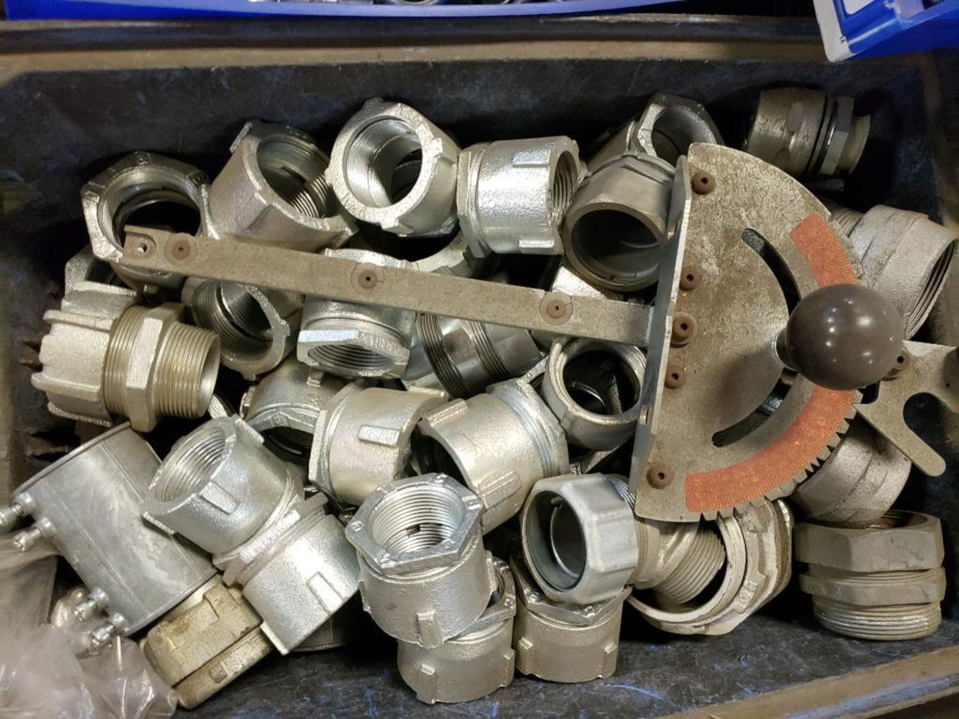 Pallet large assortment of electrical fittings and hardware. - Image 2 of 11