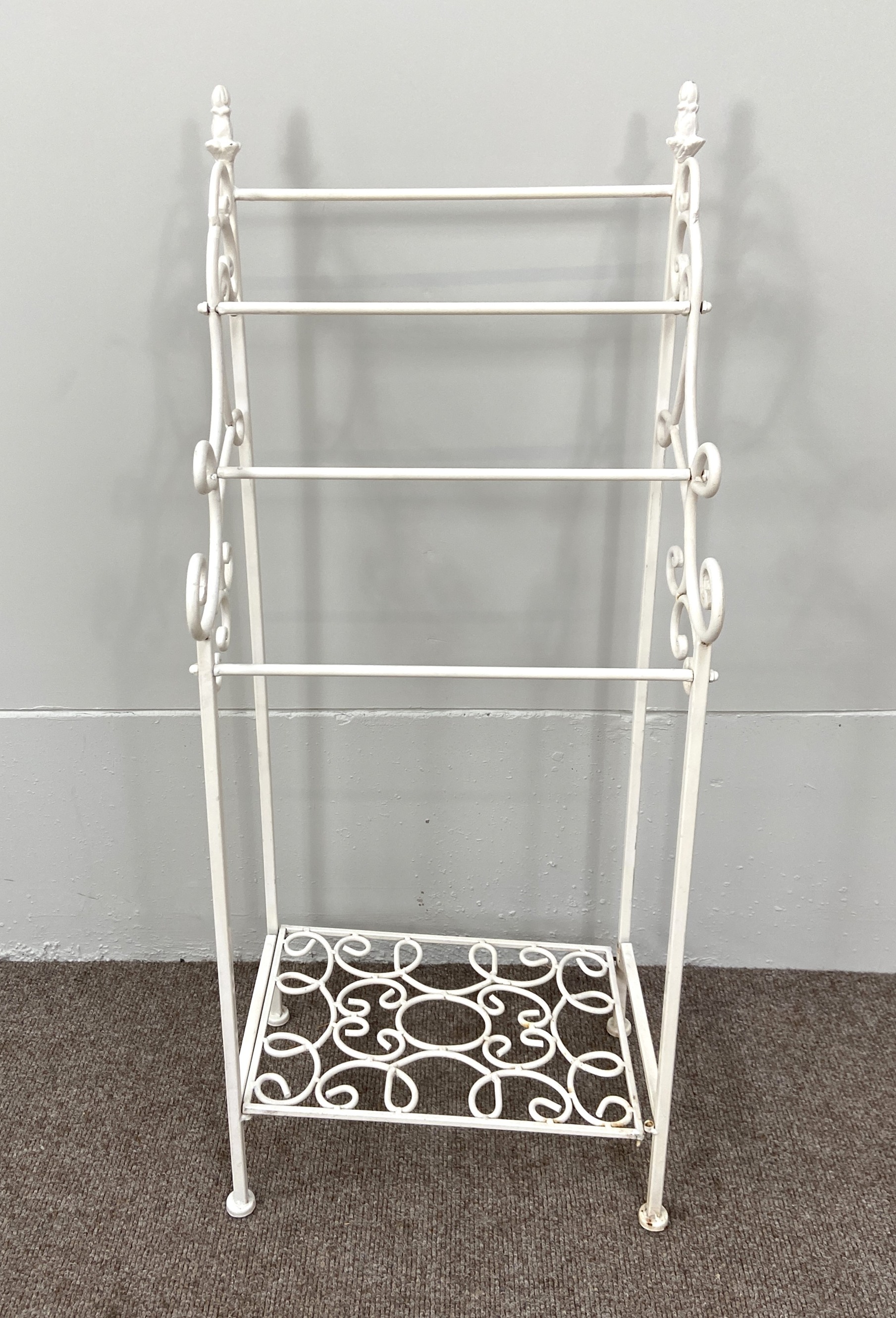 A vintage white painted wrought iron towel rail; a painted corner stand, a folding tray topped table - Image 9 of 12
