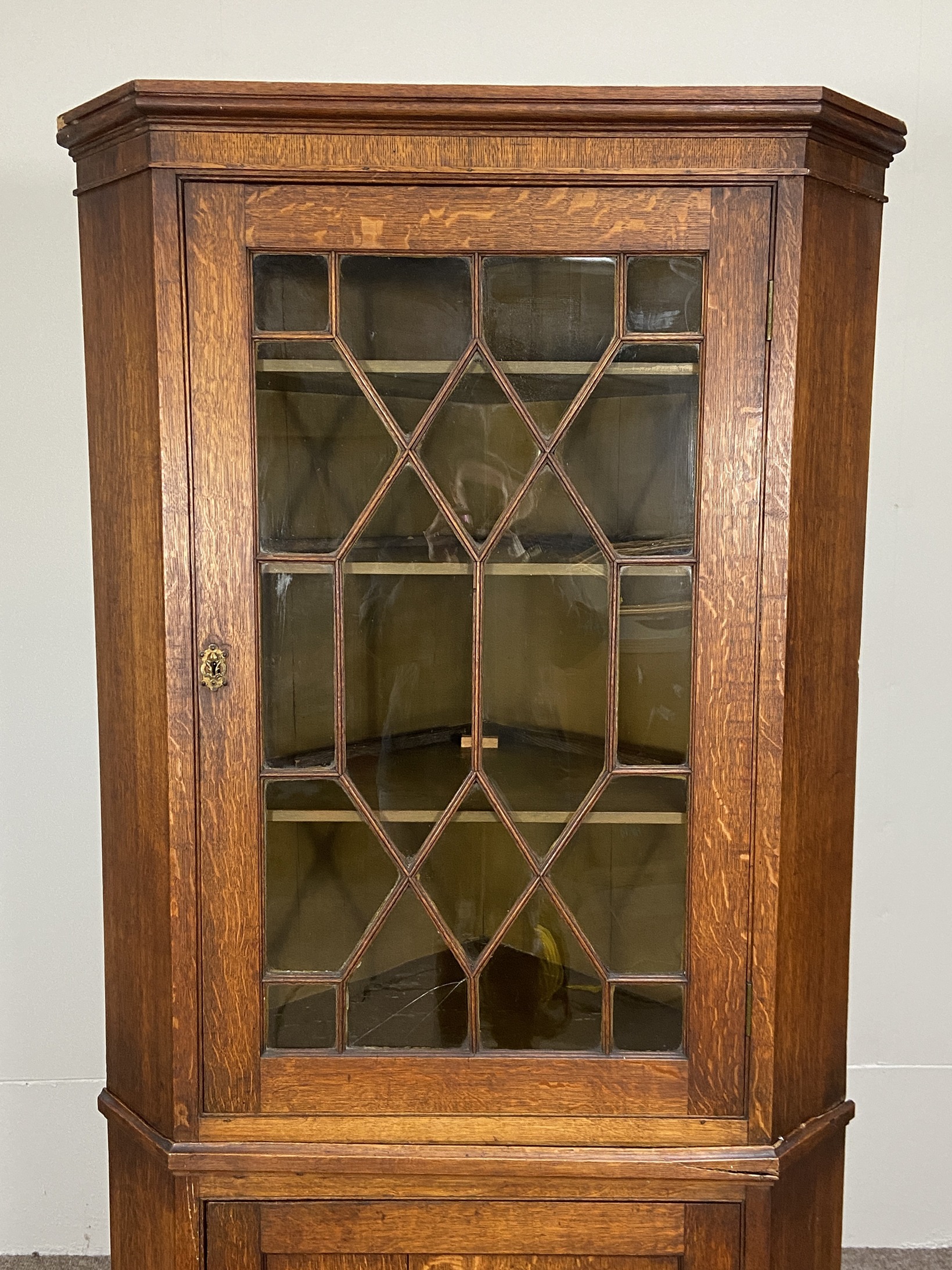 A large George III provincial oak floor standing corner cabinet, with canted sides, a single - Image 2 of 20