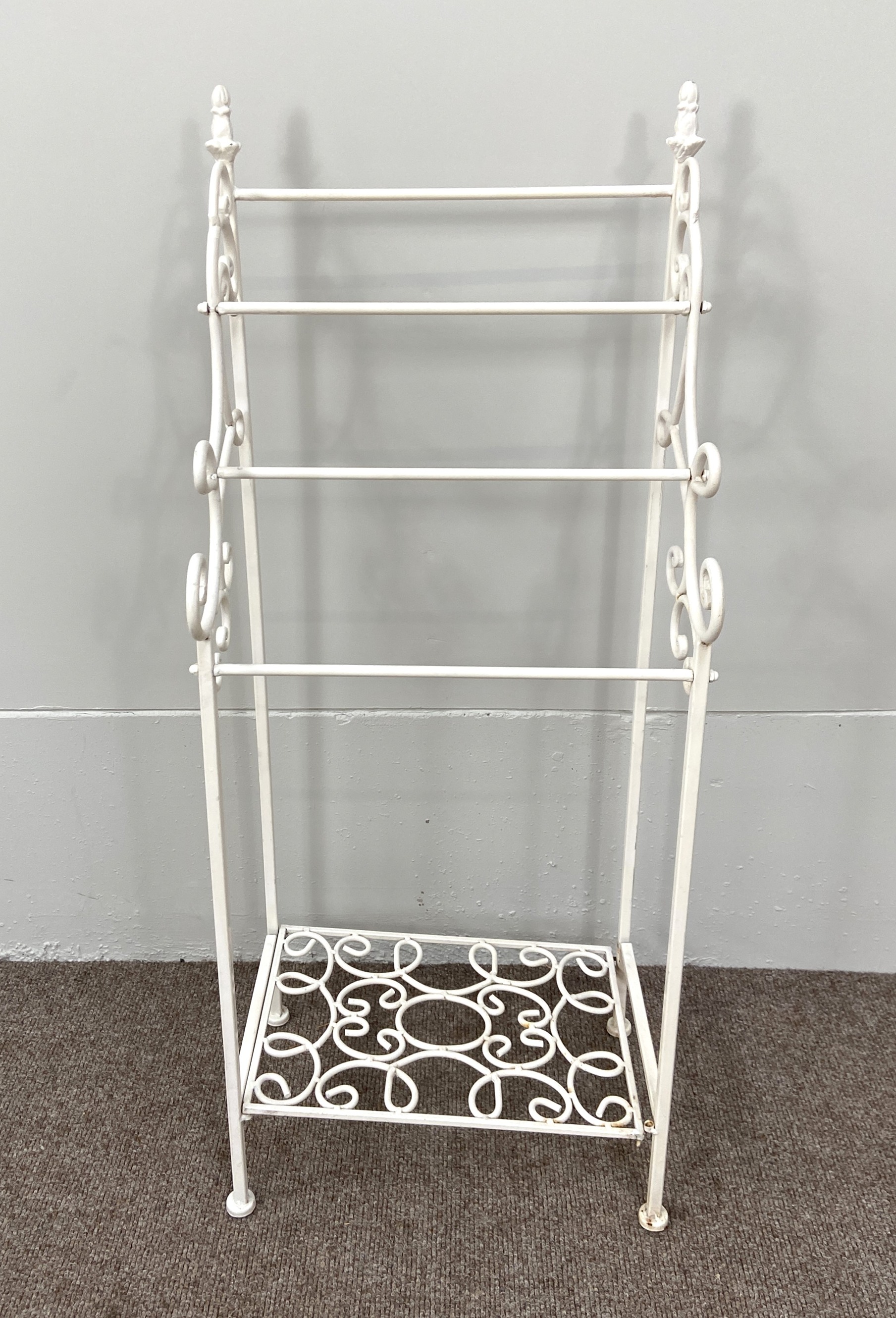 A vintage white painted wrought iron towel rail; a painted corner stand, a folding tray topped table - Image 3 of 12