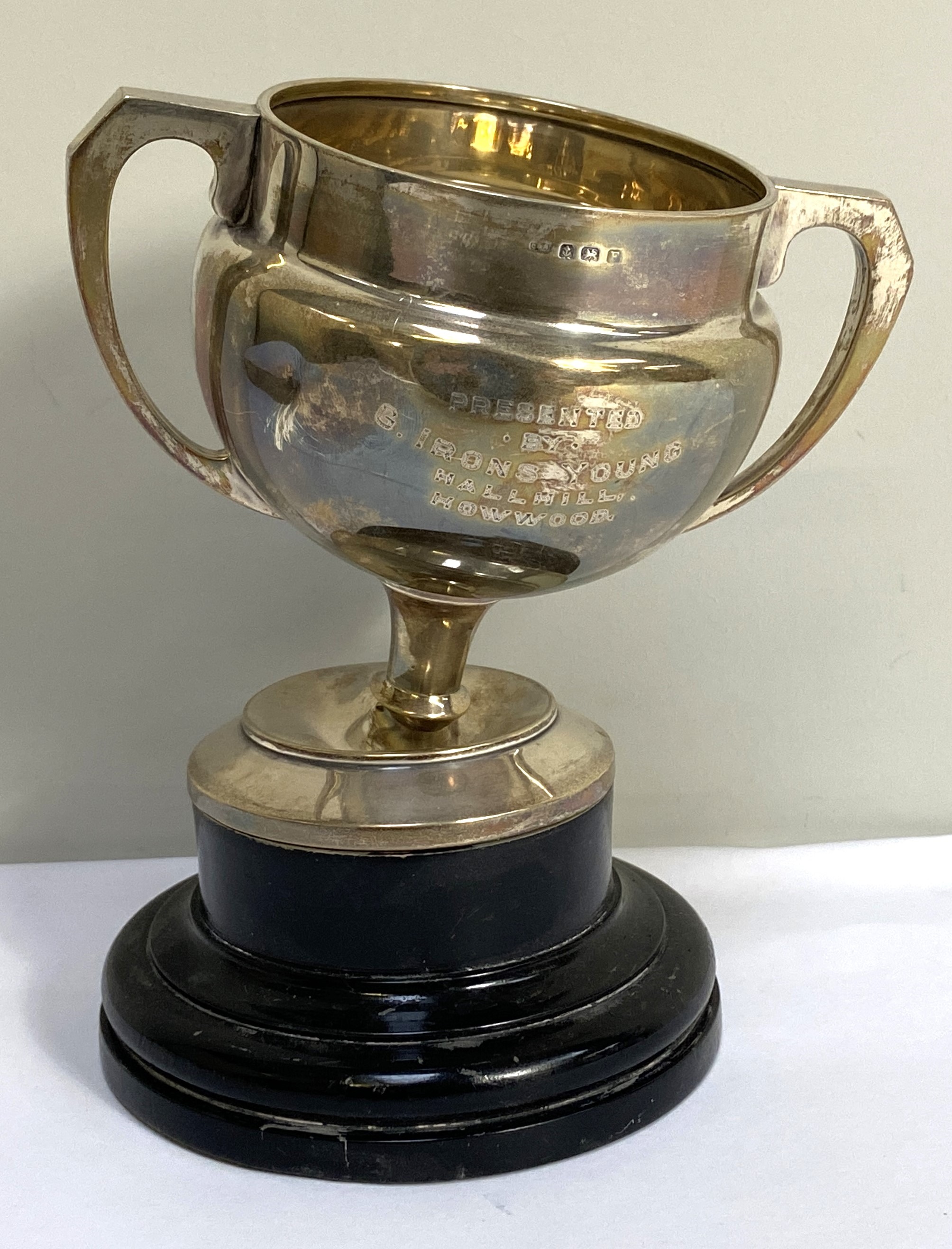 A silver presentation trophy, hallmarked Birmingham 1930, ‘Glasgow..Show..Pony Leaping - Image 3 of 6