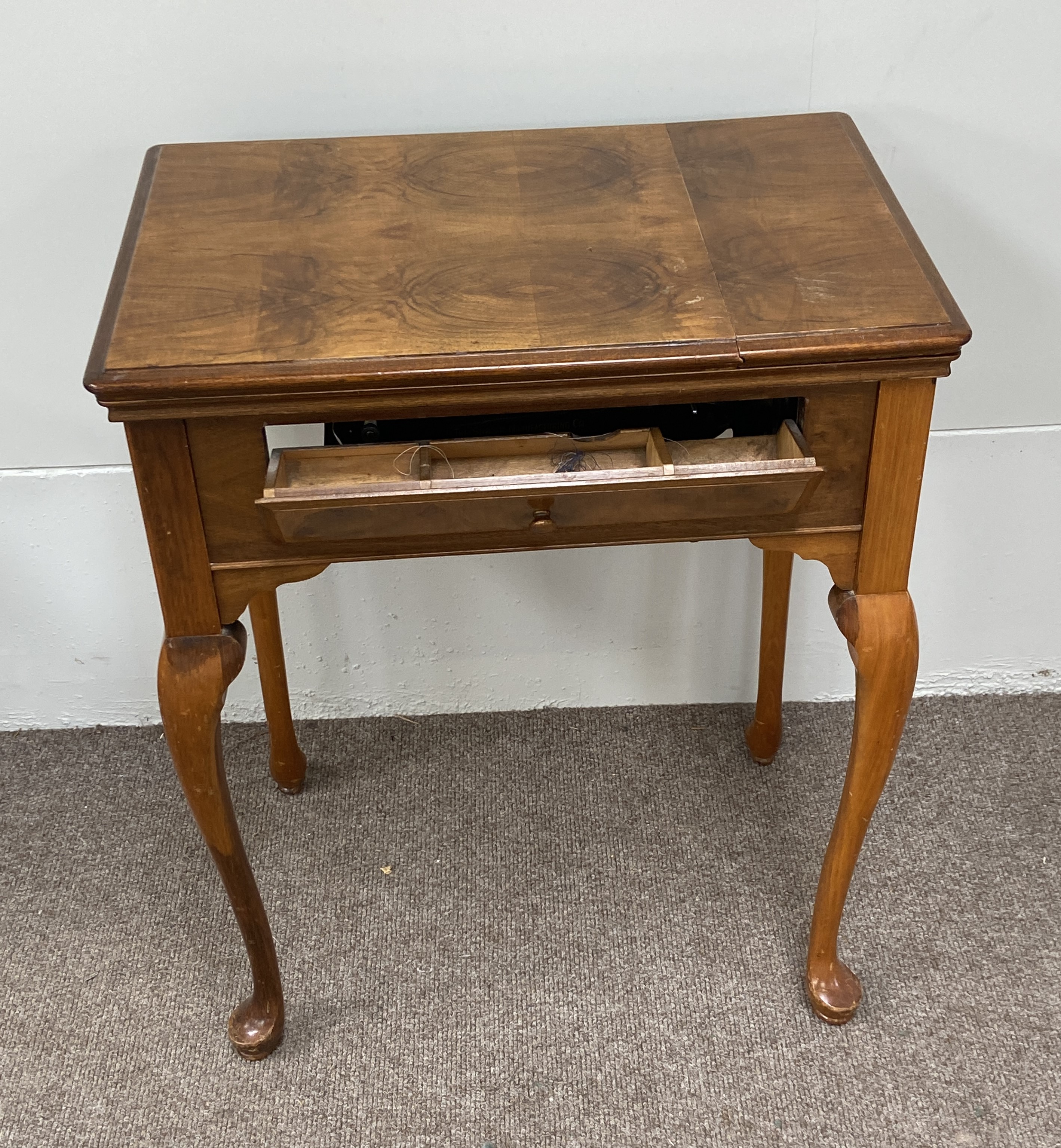 A modern walnut veneered sewing machine table; together with a small folding occasional table and an - Image 3 of 9