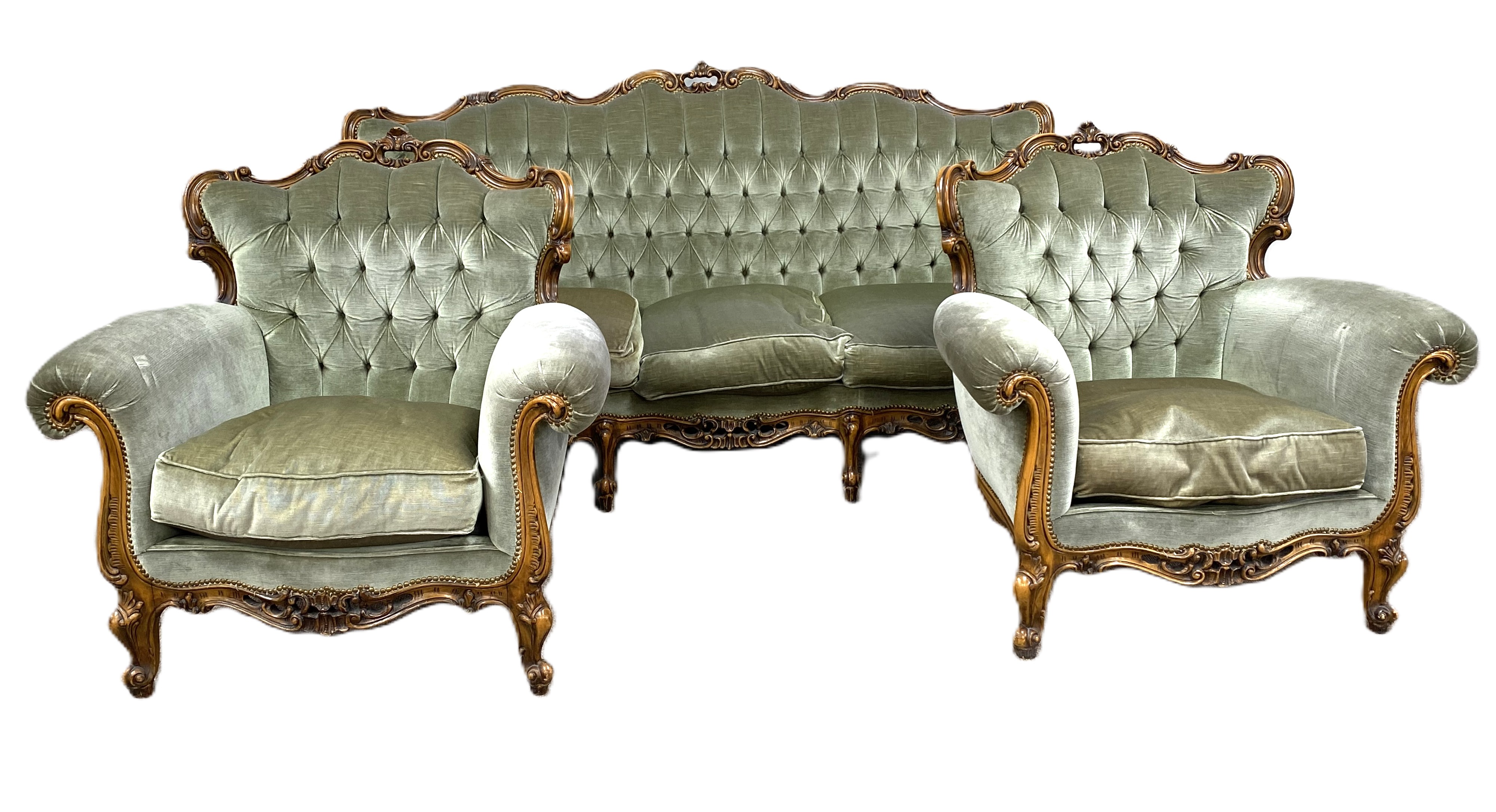 A Victorian style three piece Parlour suite, comprising a three seat settee, with turned and