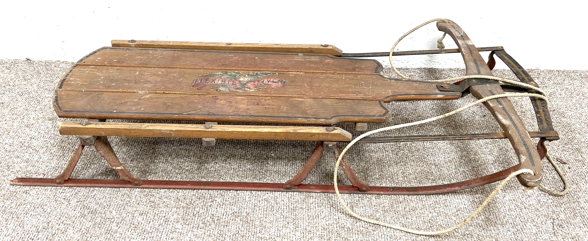 A vintage ‘Flexible Flyer’ sledge, mid 20th century, with rope and hinged yoke - Image 2 of 5