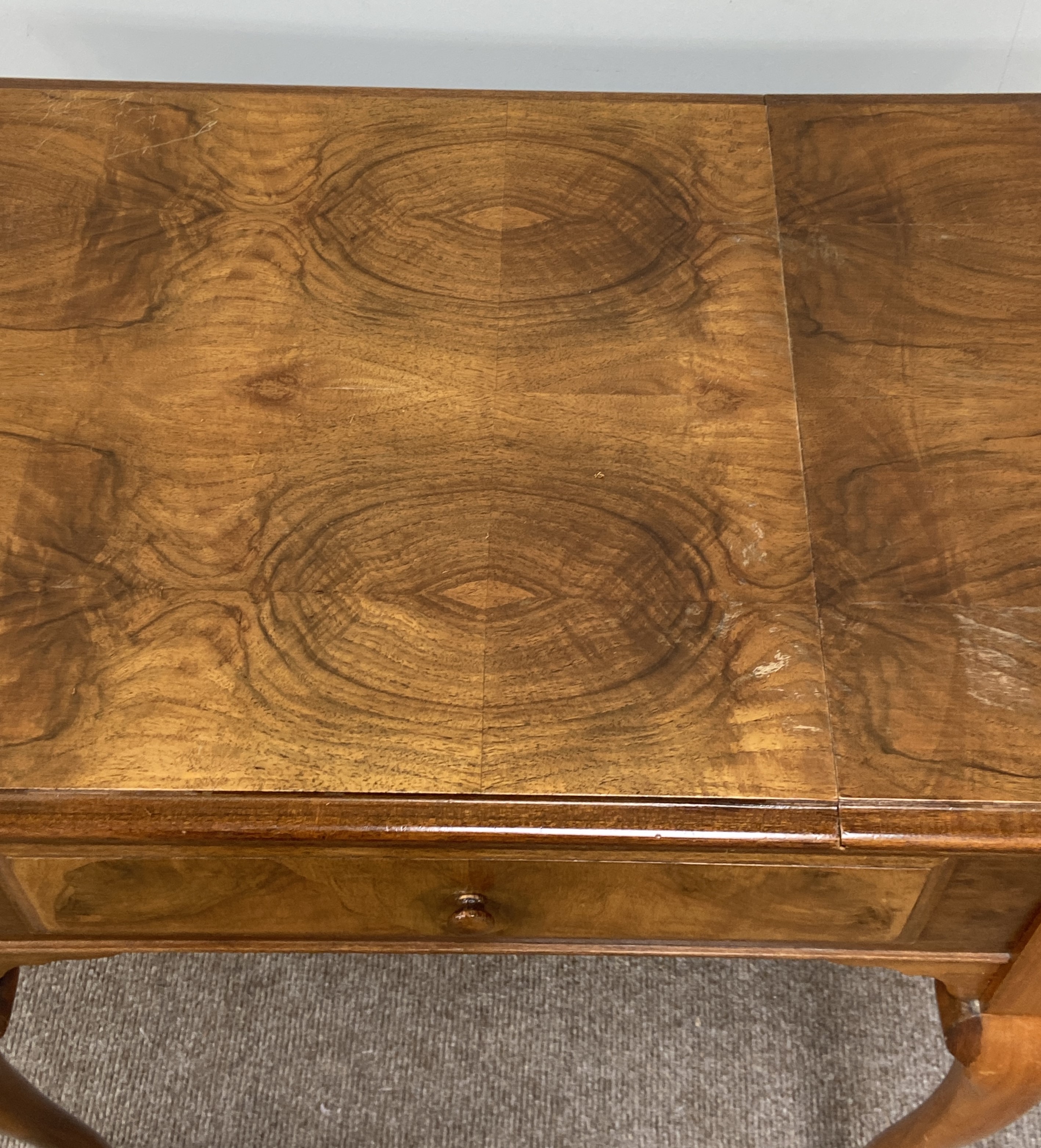 A modern walnut veneered sewing machine table; together with a small folding occasional table and an - Image 4 of 9