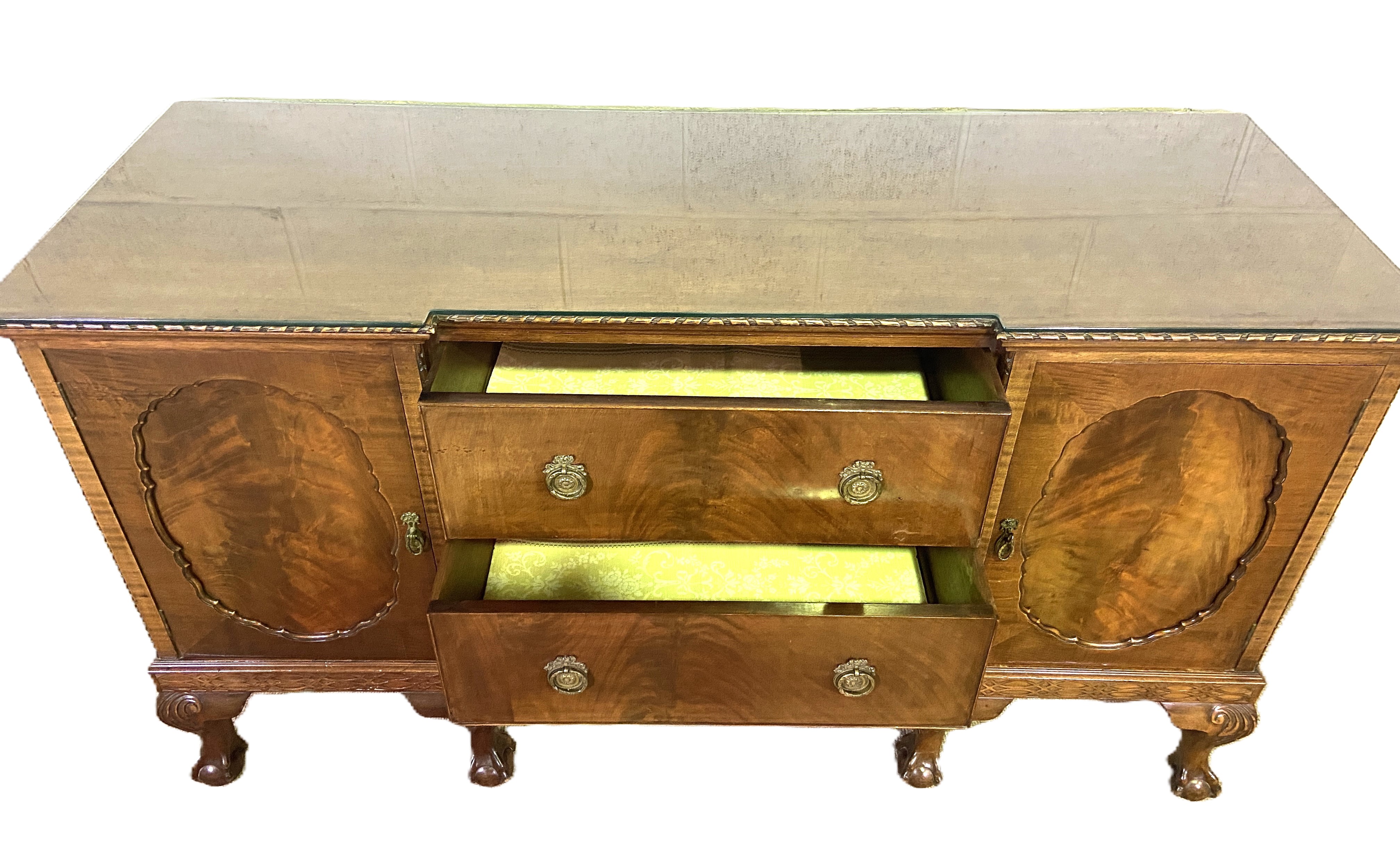 A George III style breakfront mahogany veneered sideboard, the plain top with a moulded edge, over - Image 3 of 4