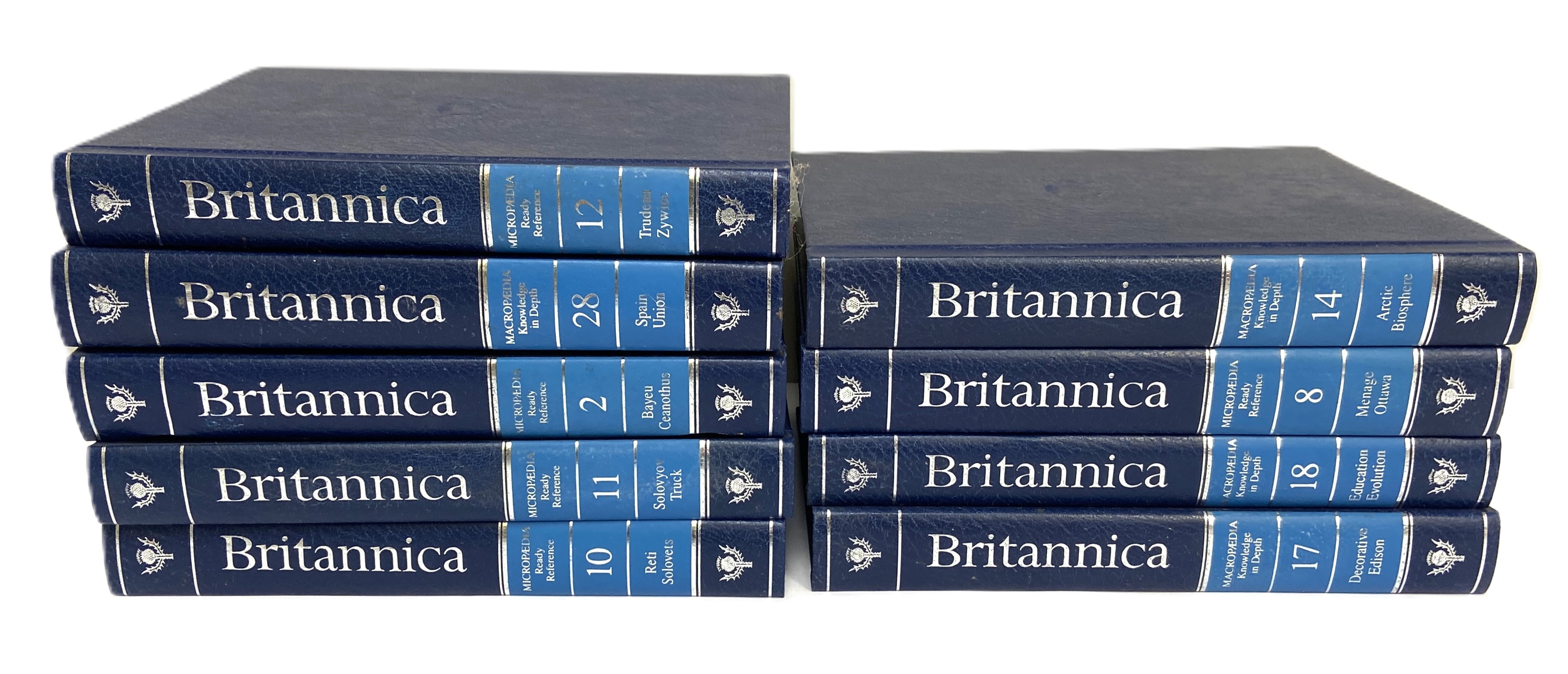 Encyclopedia Britannica, The New 15th Edition, in blue, 35 volumes, generally good overall - Image 4 of 13