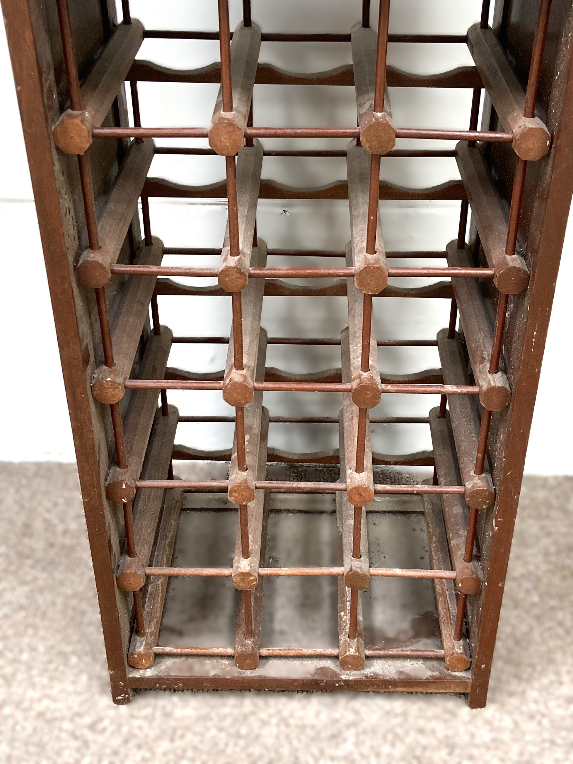 An Ercol ash wood three tier serving trolley, 71cm wide; also an 18 bottle wine rack, with corkscrew - Bild 3 aus 8