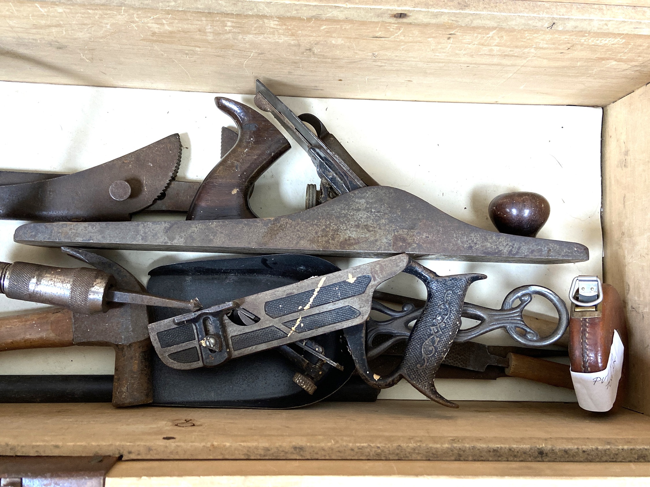 A vintage pine tool chest, with hinged top; together with a small selection of old wood-working - Image 5 of 6