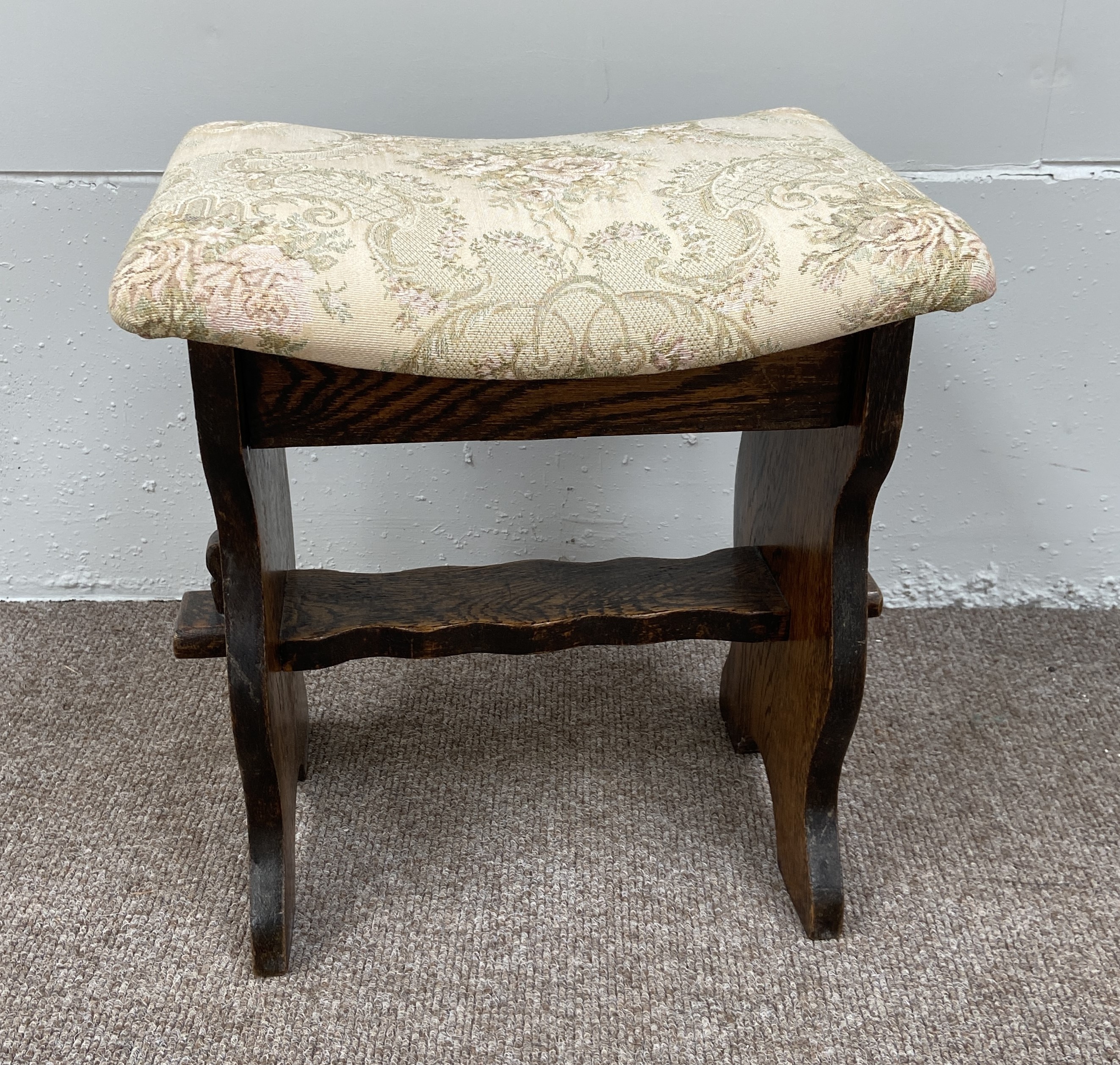 An oak Jacobean style hall chair, with caned seat; together with a Regency mahogany dining chair and - Image 7 of 11