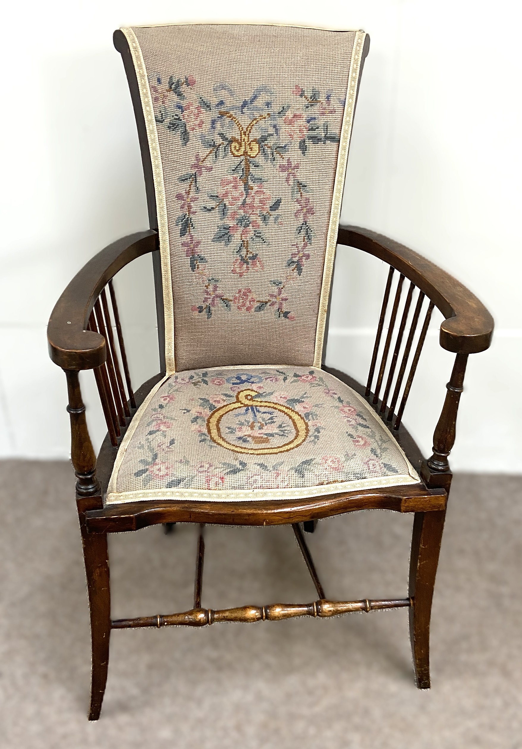 An Edwardian upholstered and spindle set armchair; together with two small inlaid parlour chairs ( - Bild 5 aus 7