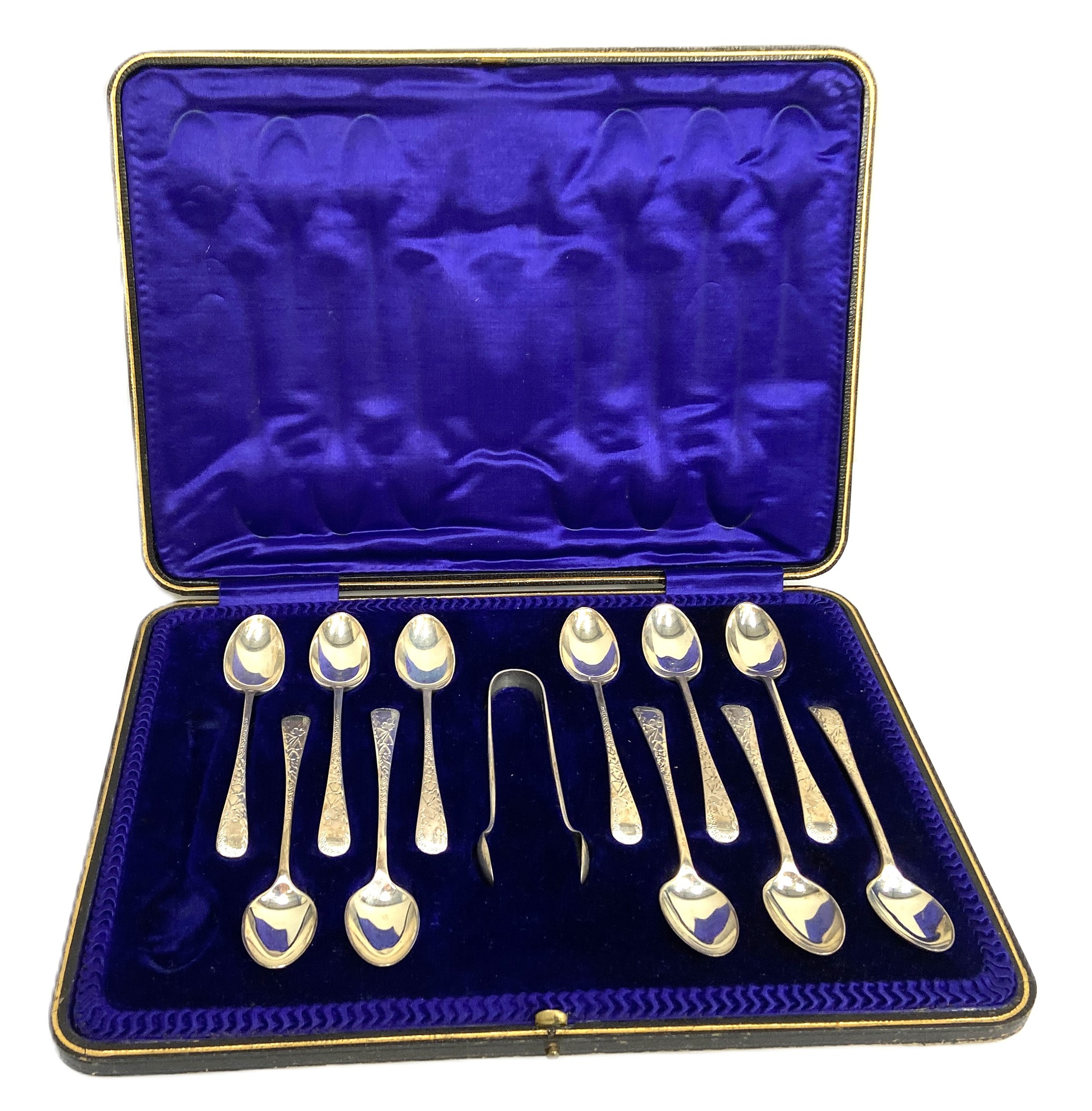 A group of assorted cased silver and silver plated flatware, including two cased sets of twelve - Image 7 of 11