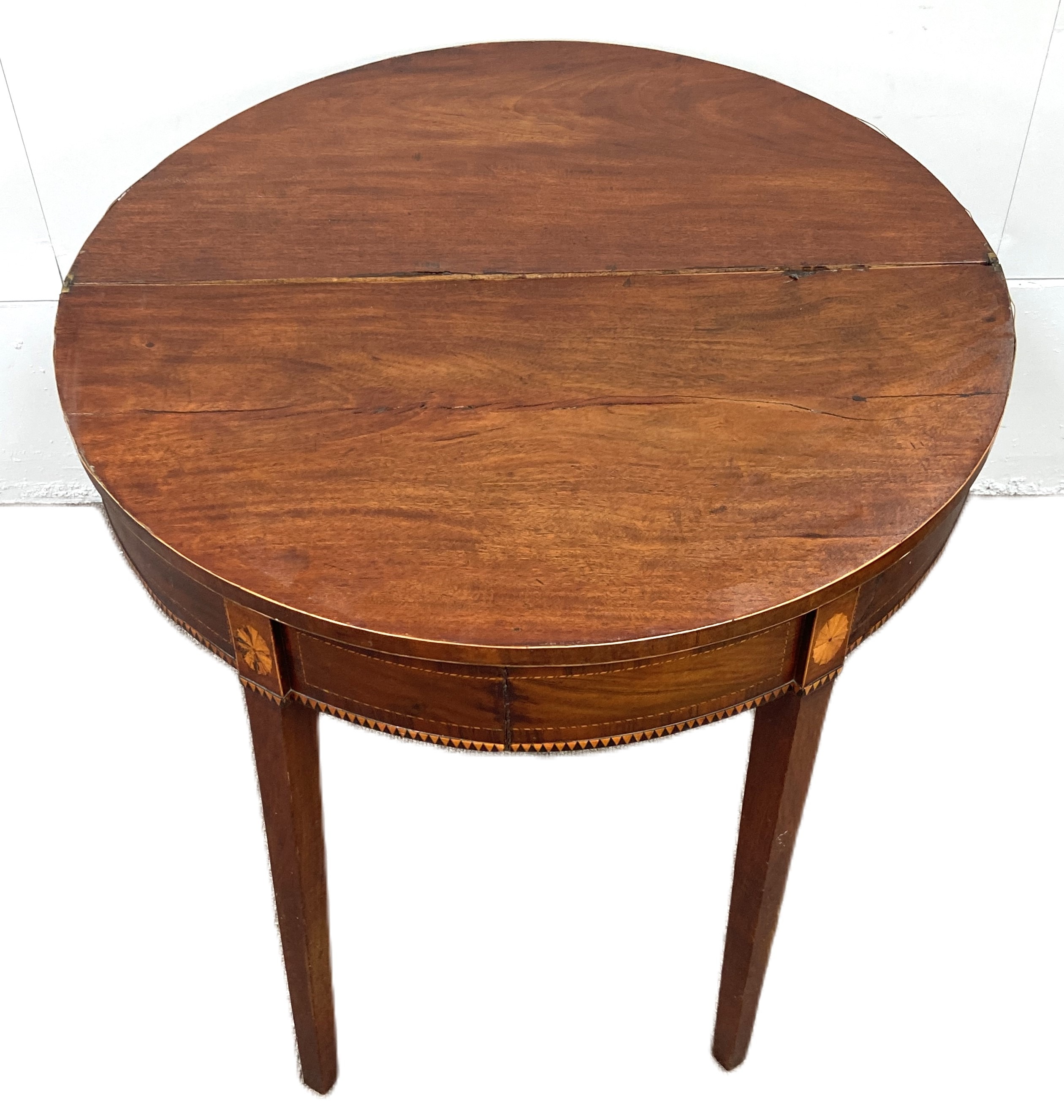 A George III mahogany demi lune tea table, late 18th century, with foldover top and inlaid frieze on - Bild 7 aus 7