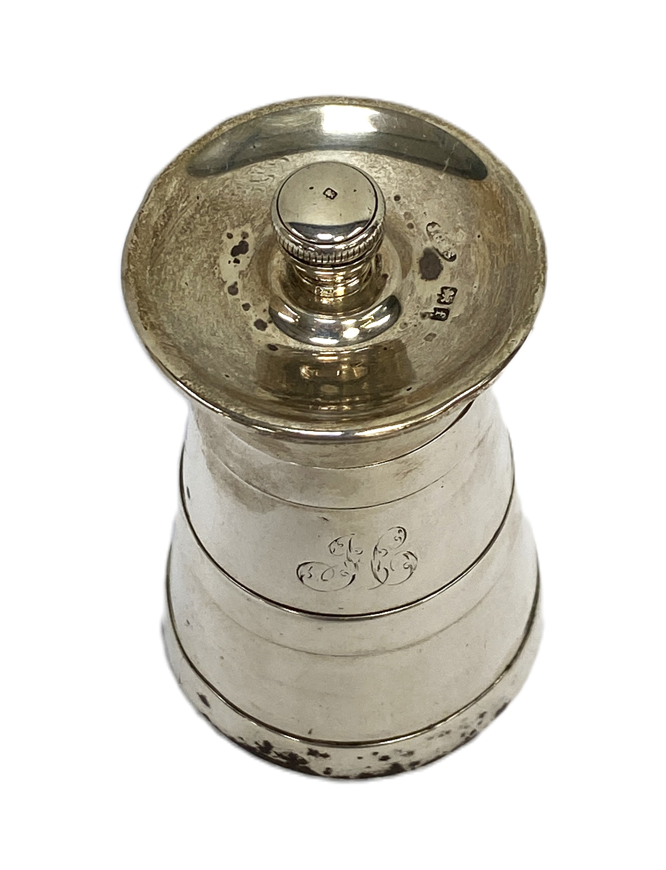 A silver pepper grinder, Birmingham 1905, of capstan form; together with a pair of four section - Image 6 of 7
