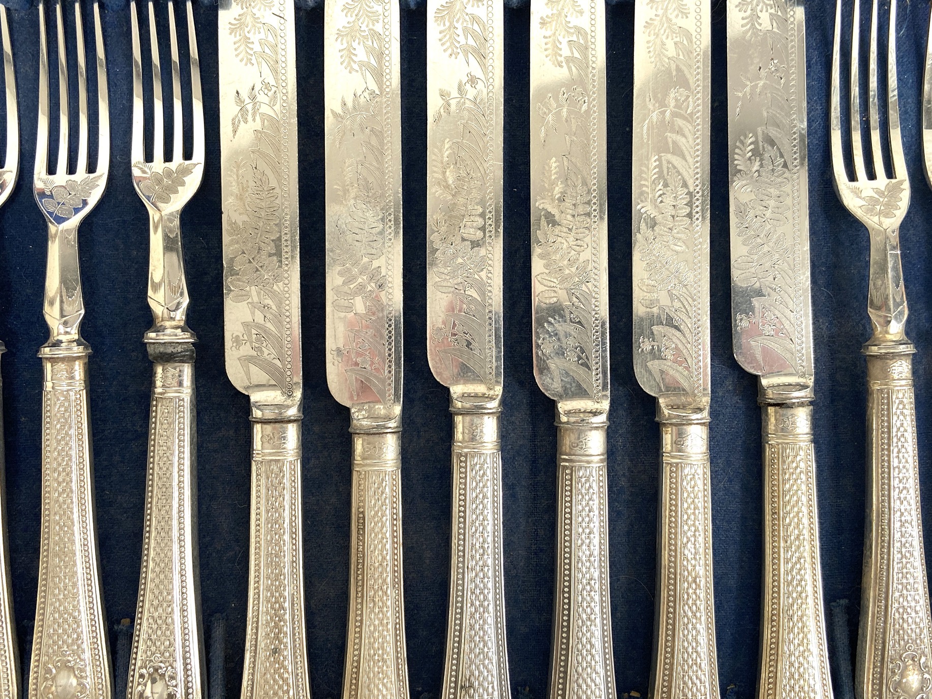 Two cased sets of flatware, including a set of twelve pairs of fruit eaters, and a set of fish - Image 2 of 8