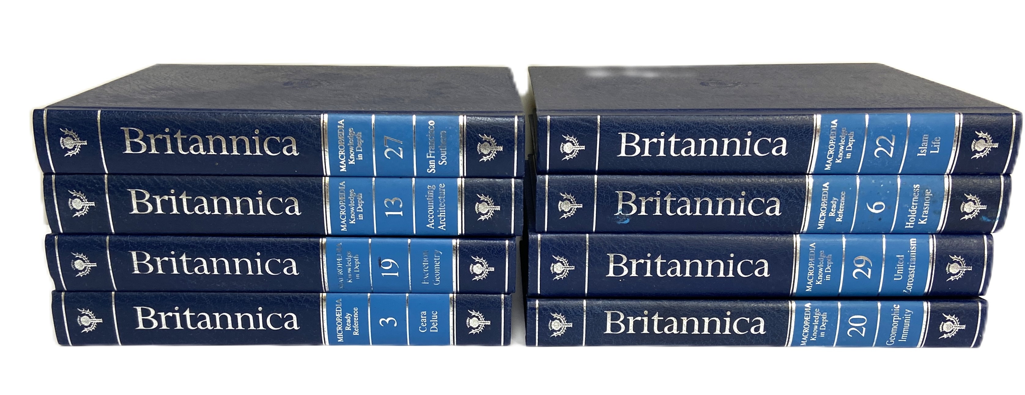 Encyclopedia Britannica, The New 15th Edition, in blue, 35 volumes, generally good overall - Image 3 of 13