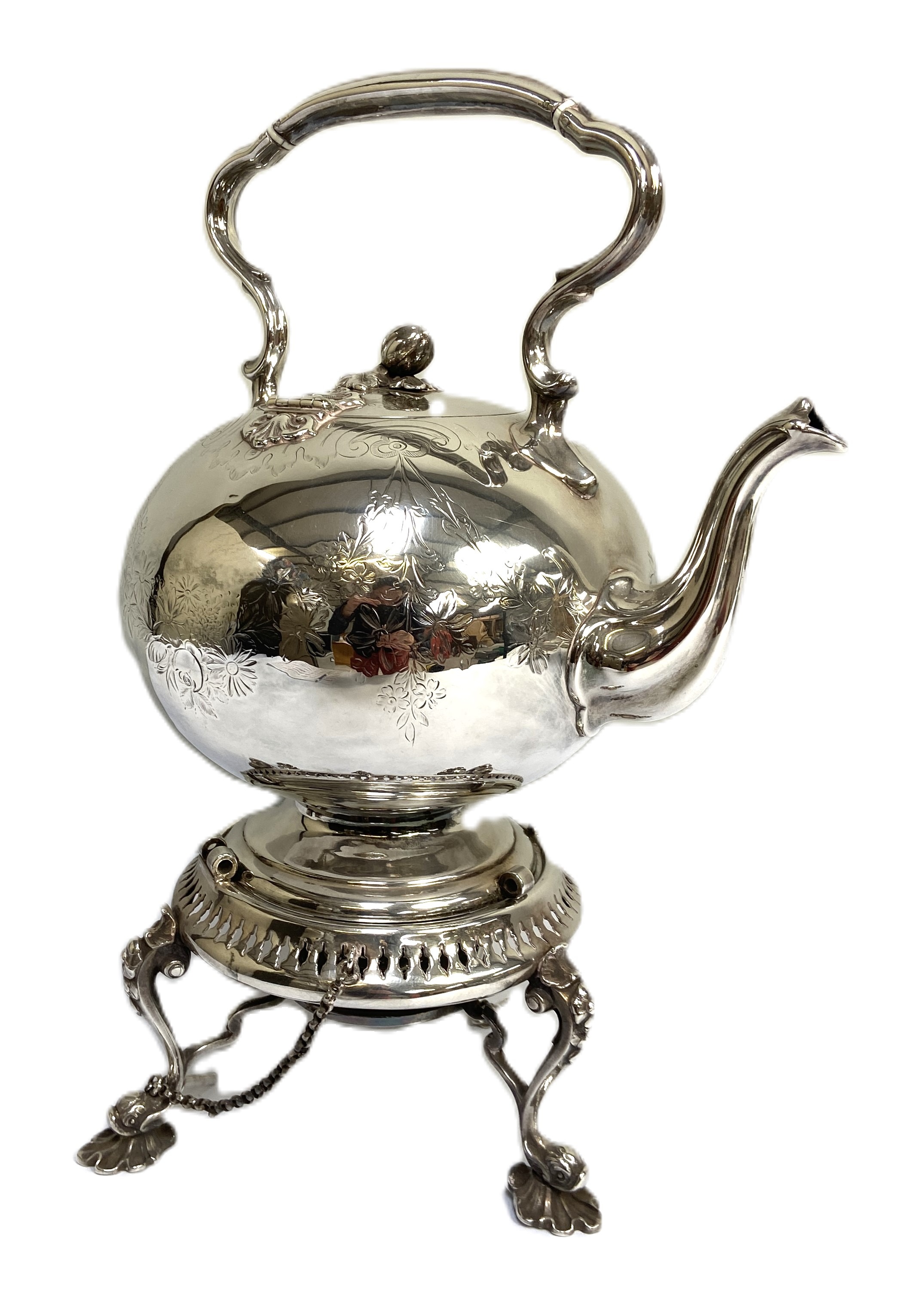 An Old Sheffield Plate samovar, 19th century, with twin ebonised side handles, a tap mounted urn and - Bild 2 aus 9