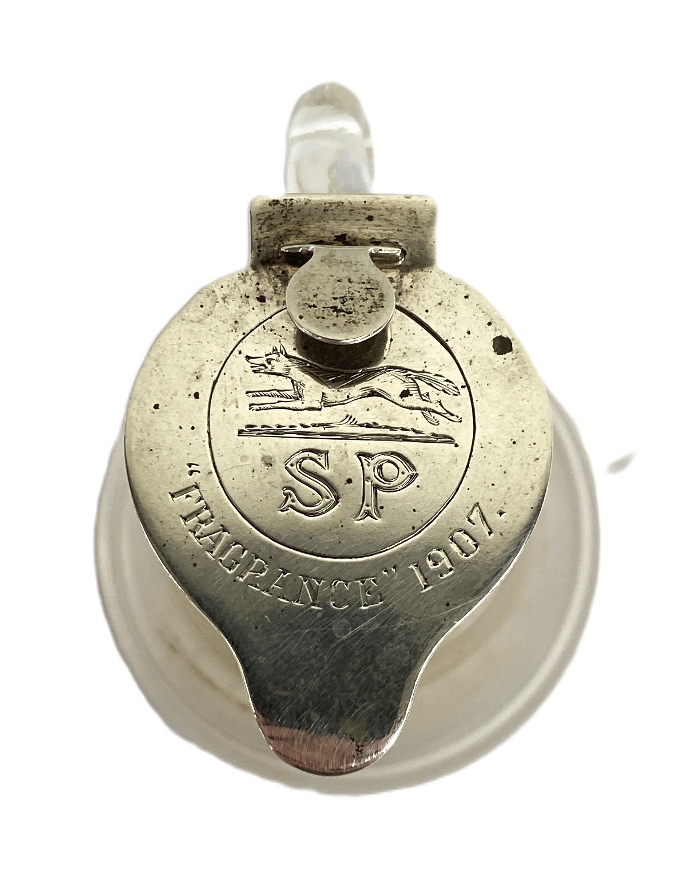 A silver mounted whisky tot, hallmarked London 1902, the top with inscription ‘SP Frangrance - Image 3 of 4