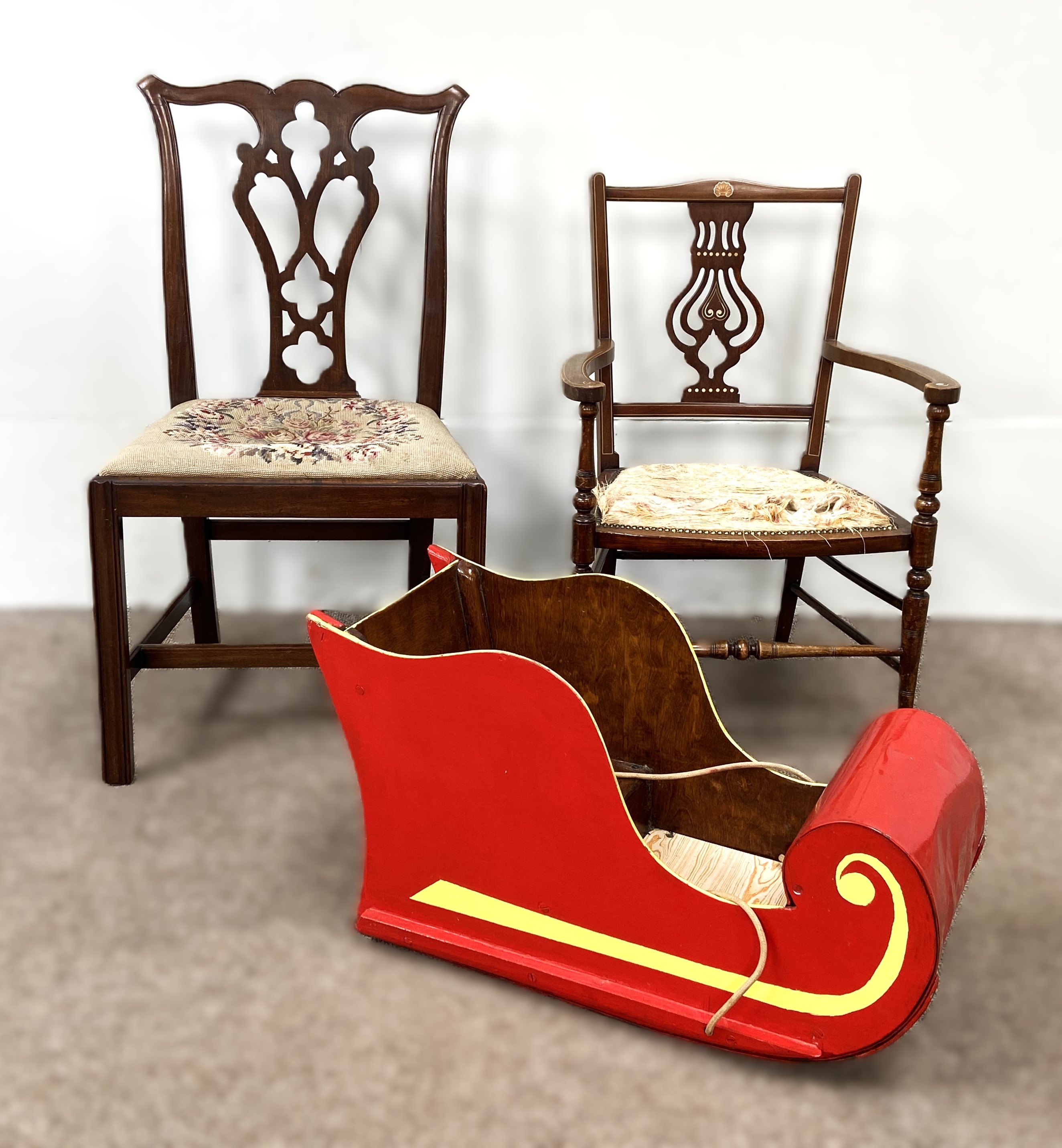 A pair of late Victorian oak framed hall chairs, with vine carved crests and caned seats; also two - Bild 12 aus 12