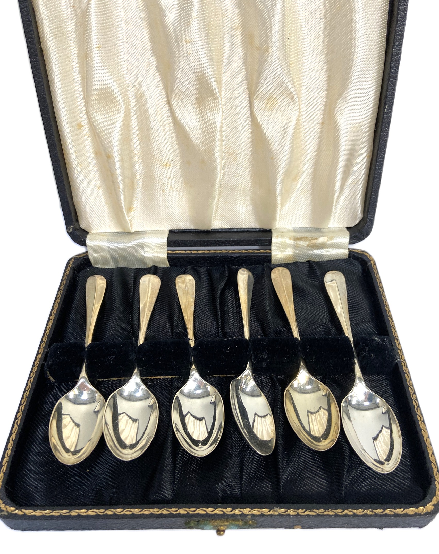 A group of assorted cased silver and silver plated flatware, including two cased sets of twelve - Image 2 of 11