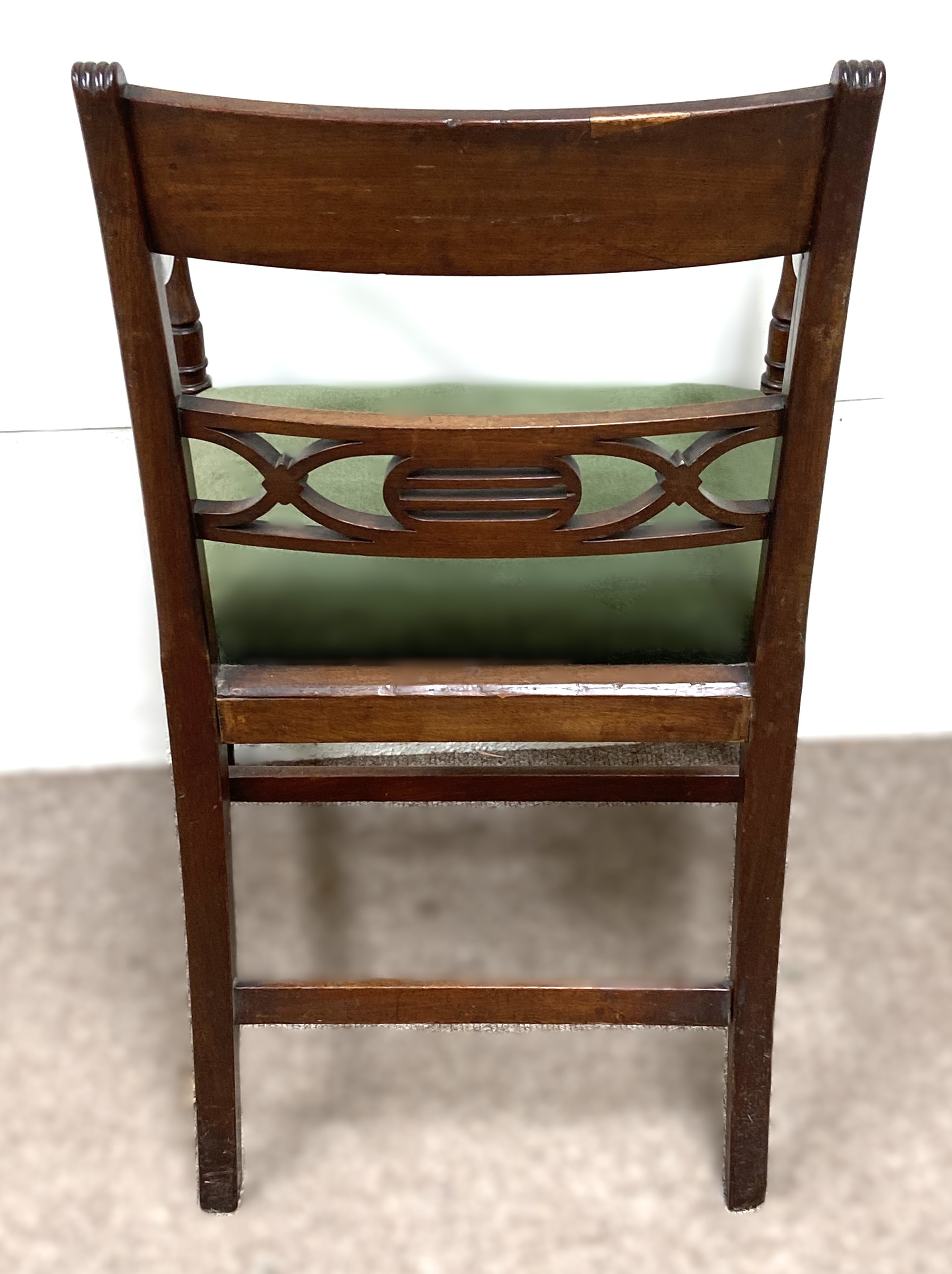 A late Regency mahogany armchair, with reeded back, arms and legs; and another similar Regency style - Bild 7 aus 7