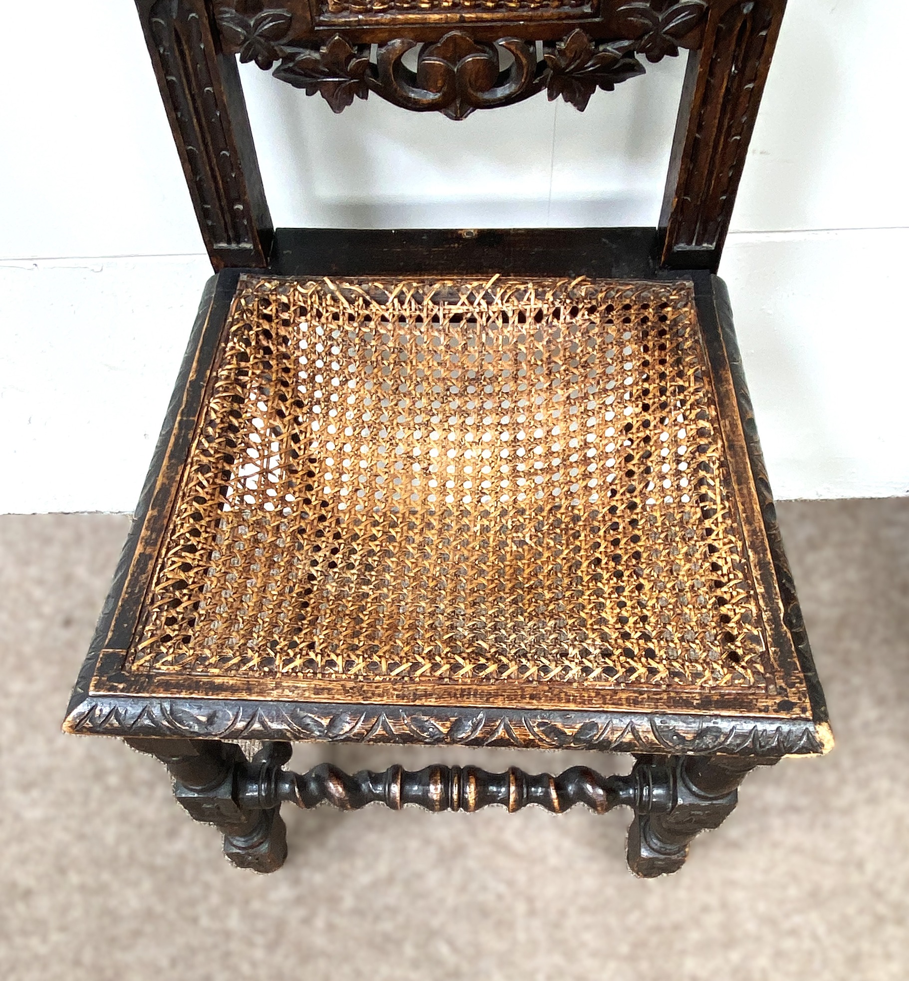 A pair of late Victorian oak framed hall chairs, with vine carved crests and caned seats; also two - Bild 3 aus 12