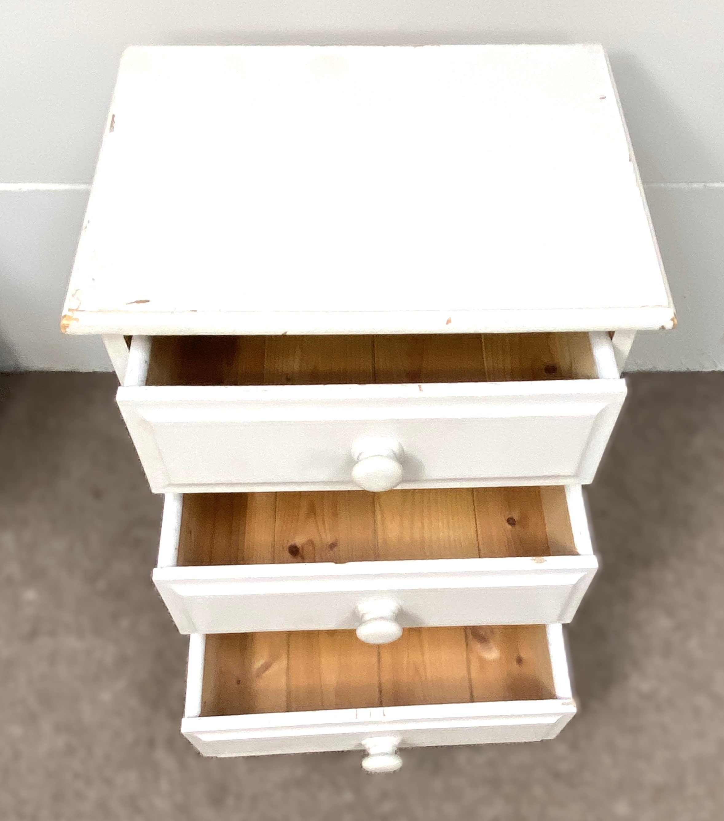 A pair of grey painted bedside chests, each with three drawers, 50cm wide; and two other white - Image 5 of 5