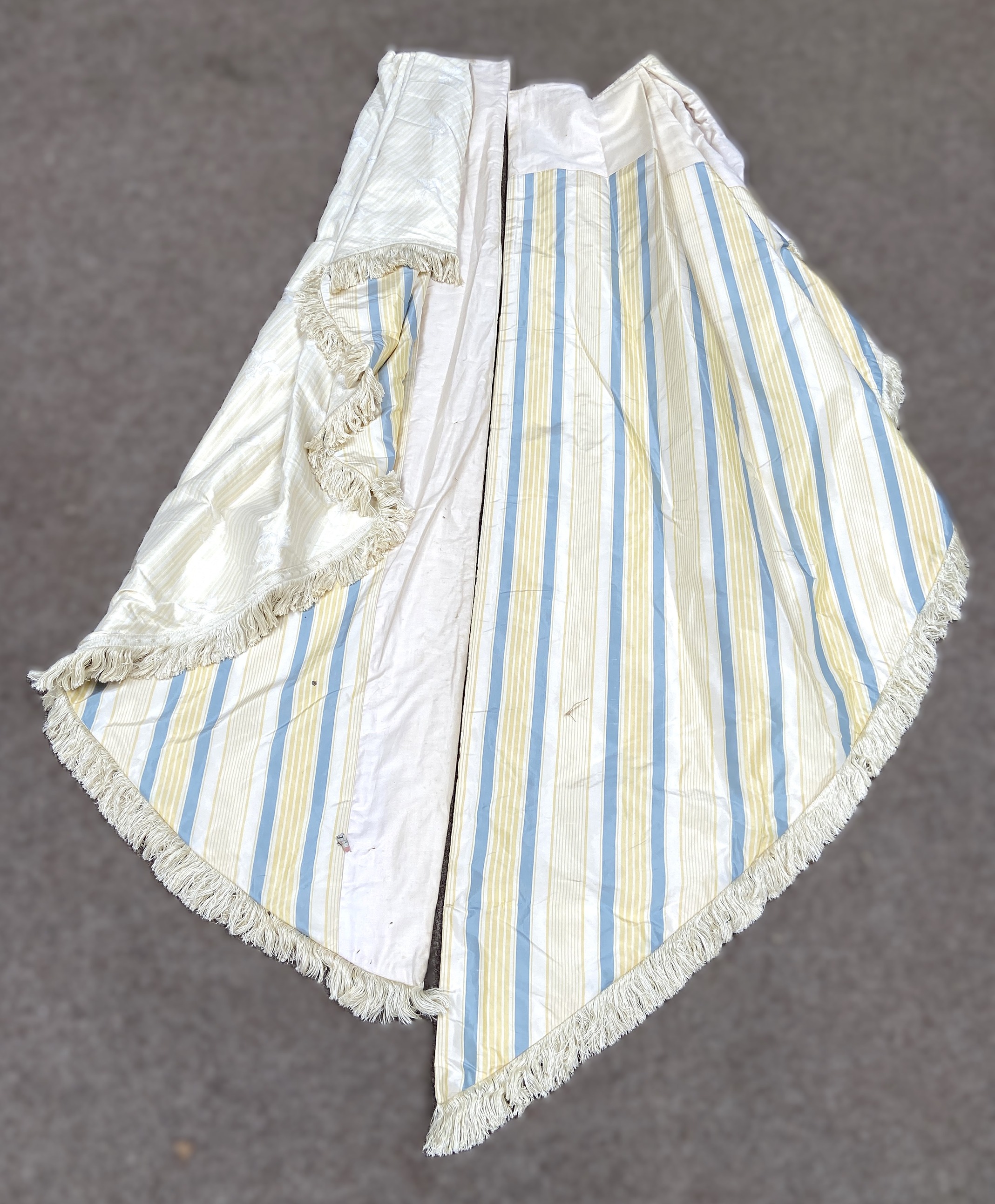 A pair of curtains, the fabric with blue and yellow stripes, tasselled edges - Image 6 of 9