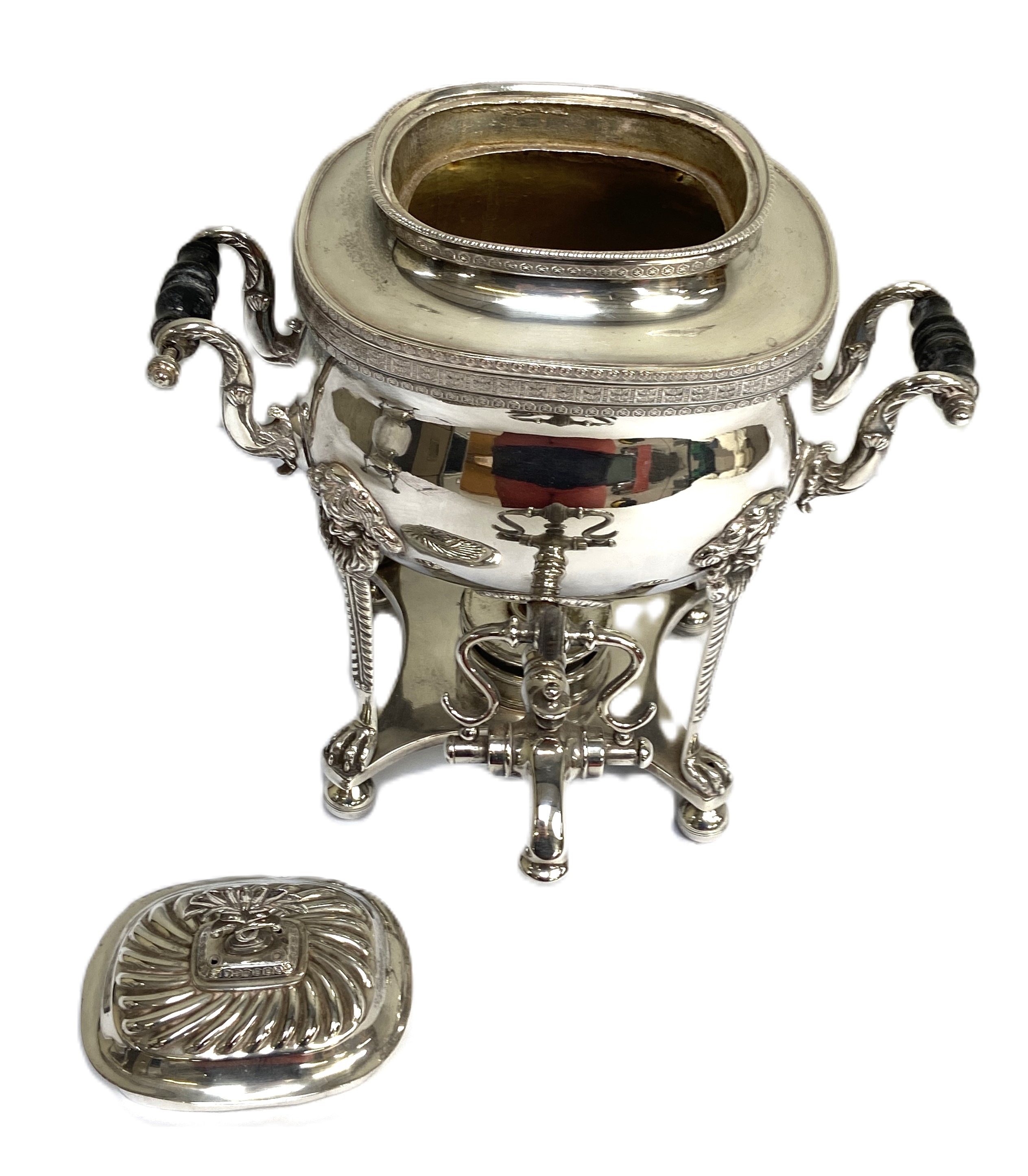 An Old Sheffield Plate samovar, 19th century, with twin ebonised side handles, a tap mounted urn and - Bild 9 aus 9