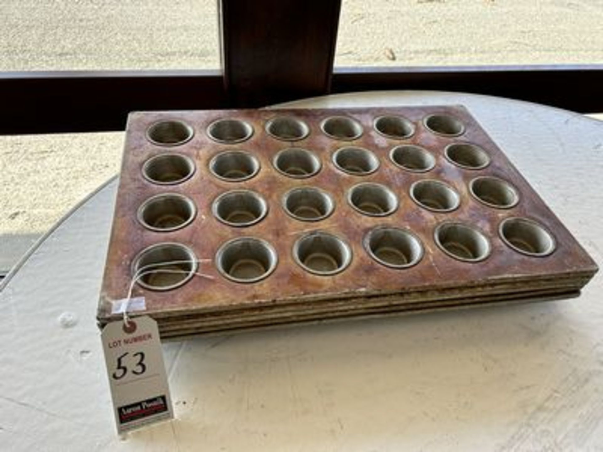 24-CUP MUFFIN TRAYS