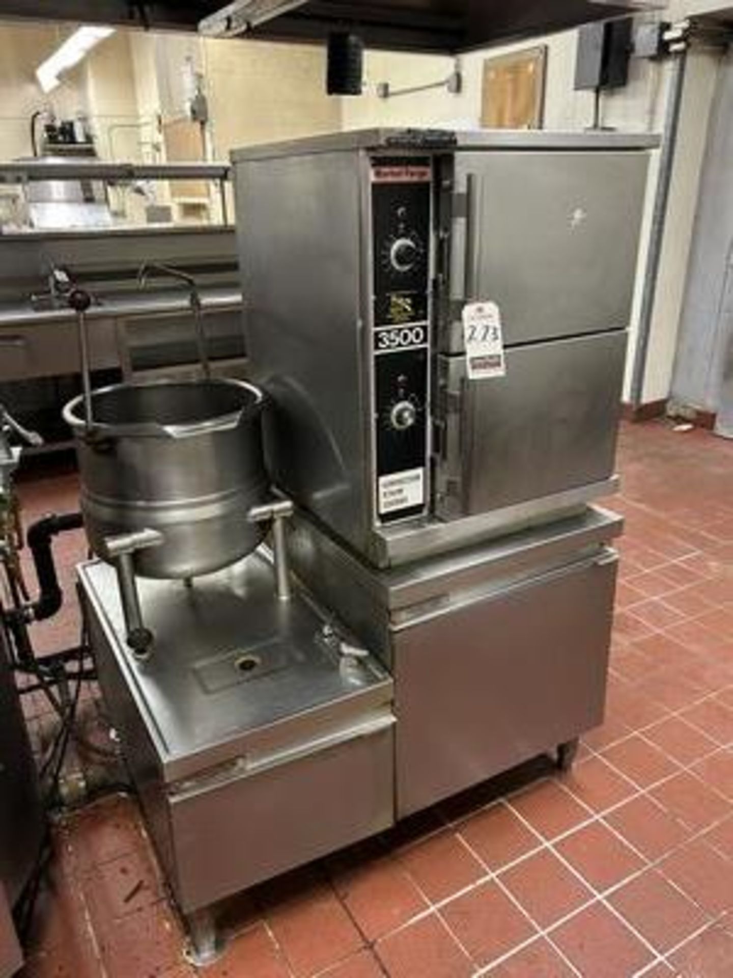 MARKET FORGE 3500 GAS S.S. CONVECTION STEAM COOKER W/ MARKET FORGE TILT STEAM KETTLE, M/N DC-10