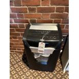 STAPLES PORT. ELEC. PAPER SHREDDER