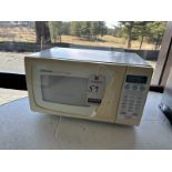 EMERSON MICROWAVE OVEN