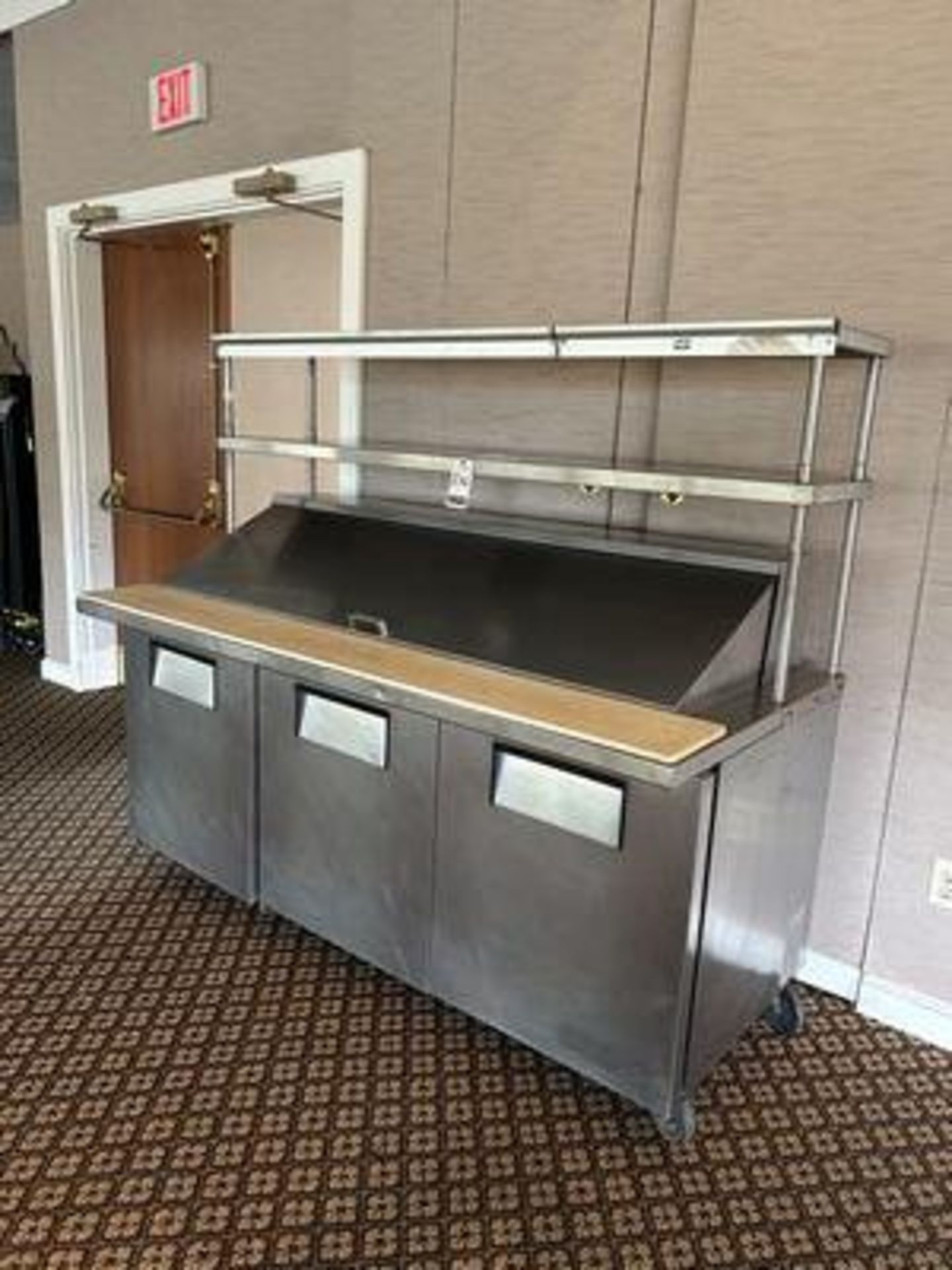 TRUE 6' PORT. S.S. SANDWICH PREP. UNIT W/ TEFLON CUTTING BOARD & OVERSHELF, M/N TSSU-72, S/N