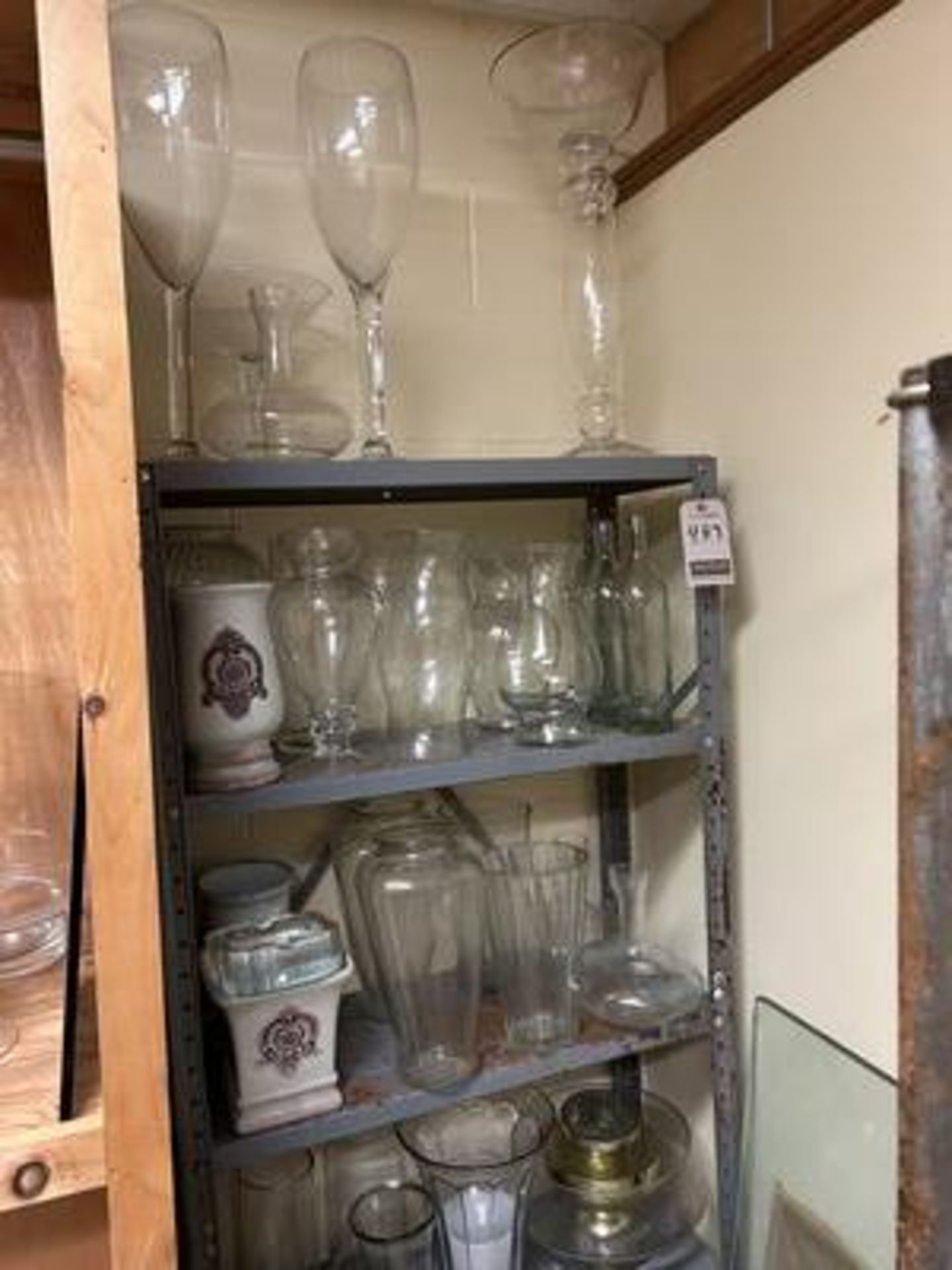 LOT OF ASS'T GLASS FLORAL VASES W/ MET. SHELVING