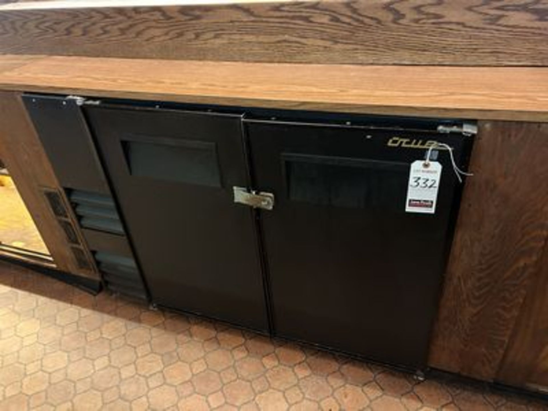 TRUE 4' BACK BAR BEVERAGE COOLER