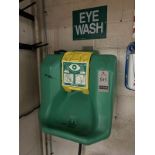 HAWS POLY EYEWASH STATION, WALL TYPE