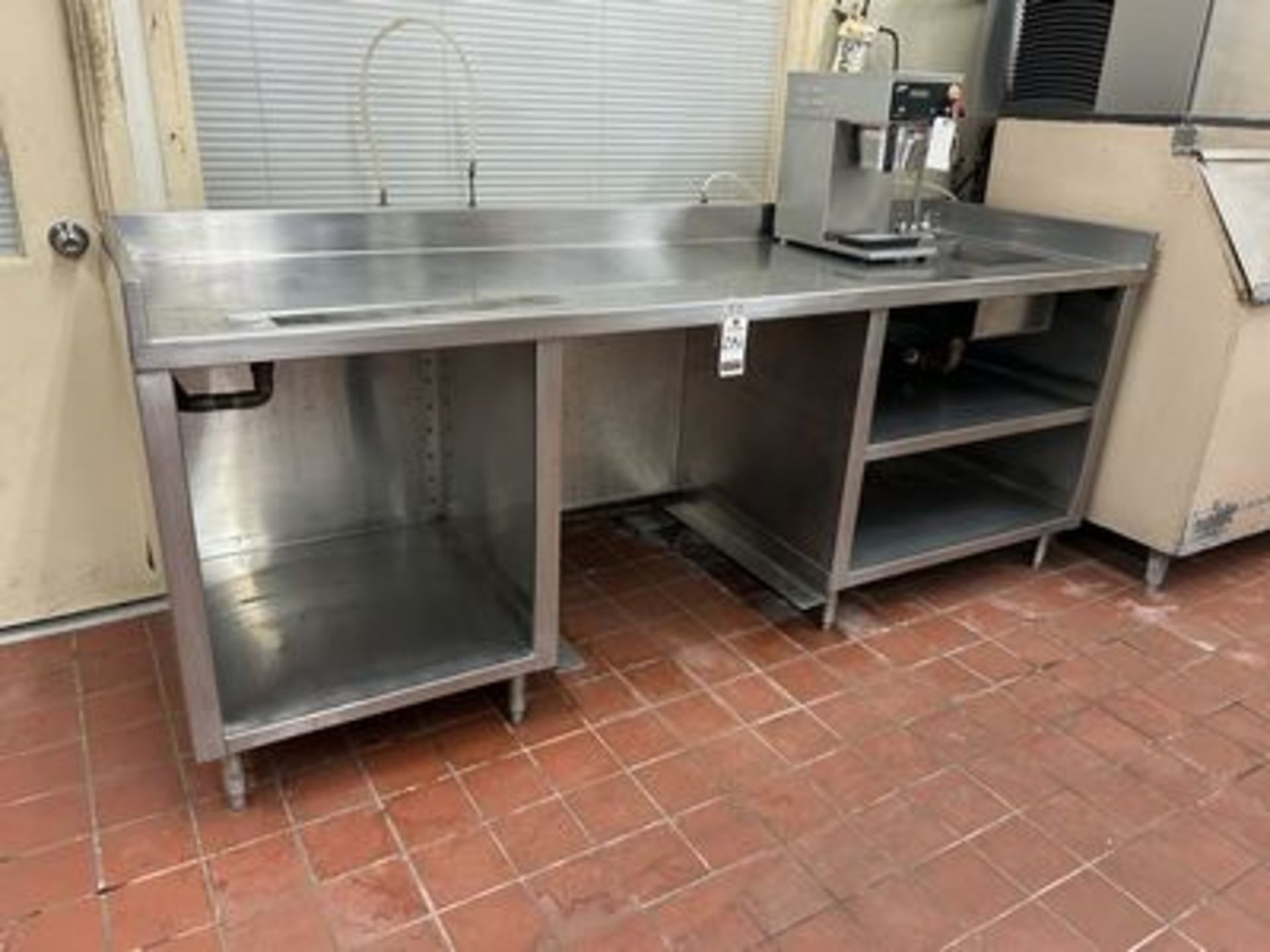 8' S.S. DRAINBOARD W/ 1-COMPARTMENT SINK